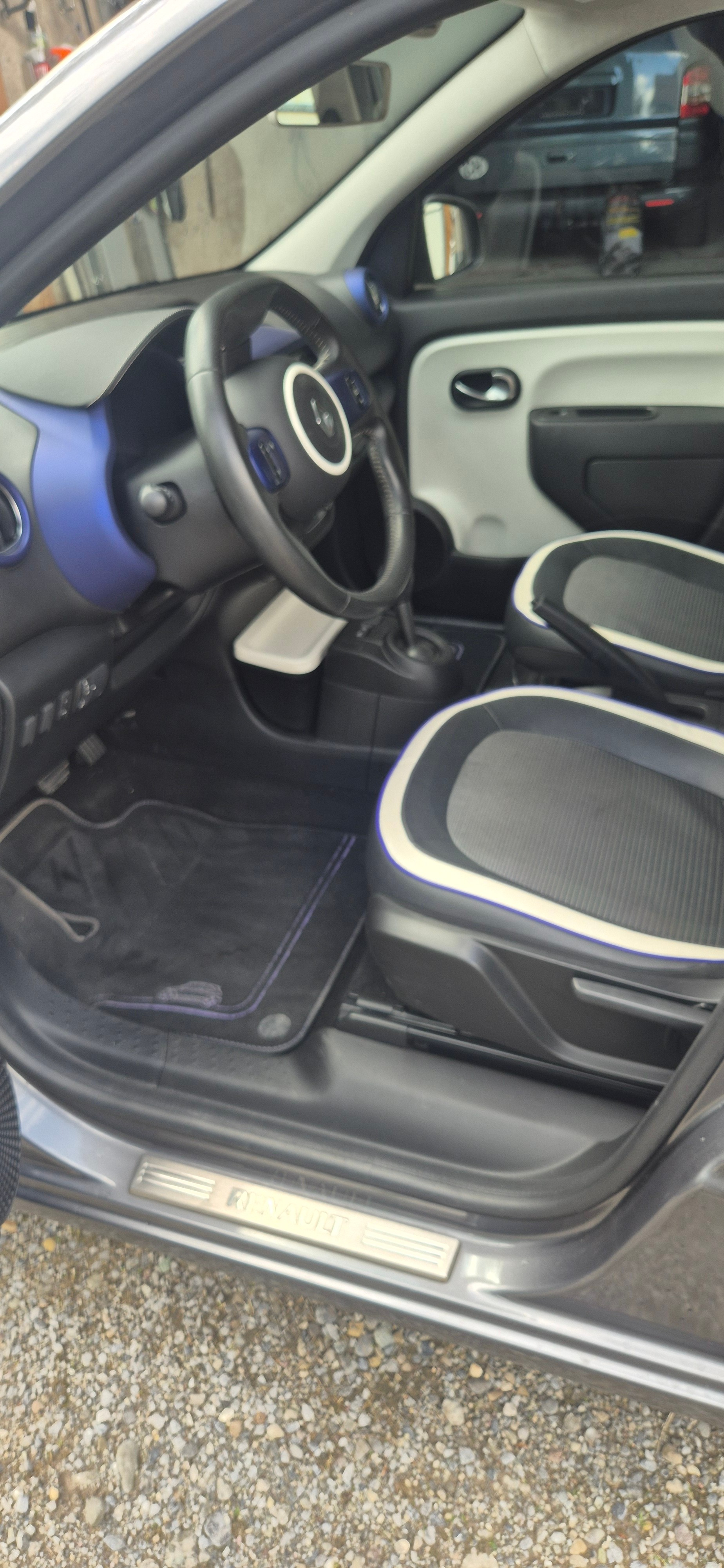 RENAULT Design Edition 0.9 TCe 90 Iconic-image-13