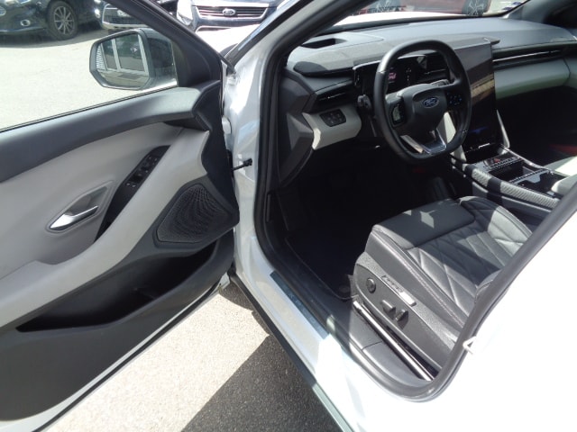 FORD Explorer Extended Range Premium-image-5