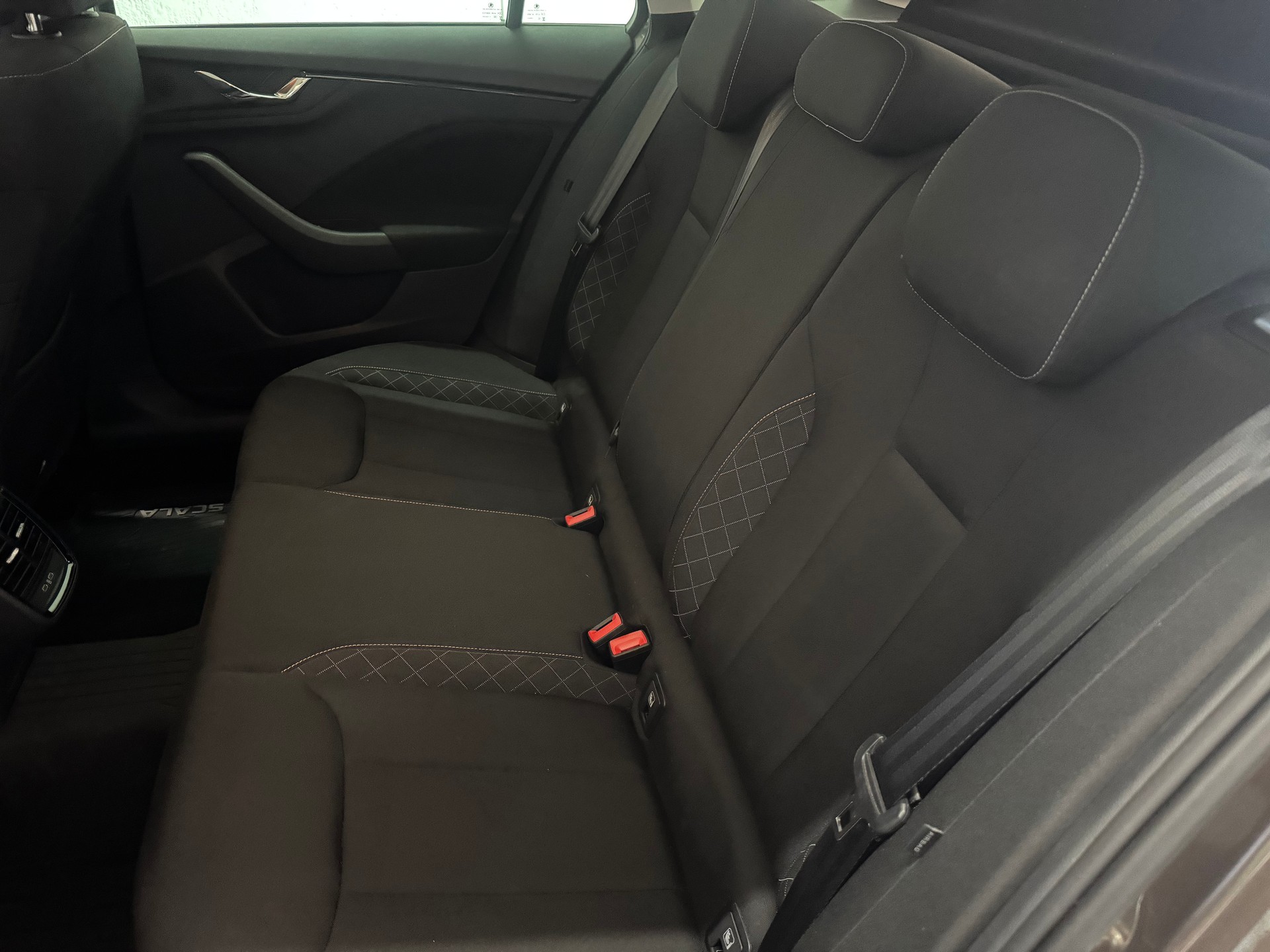 SKODA Scala 1.0 TSI Ambition-image-4
