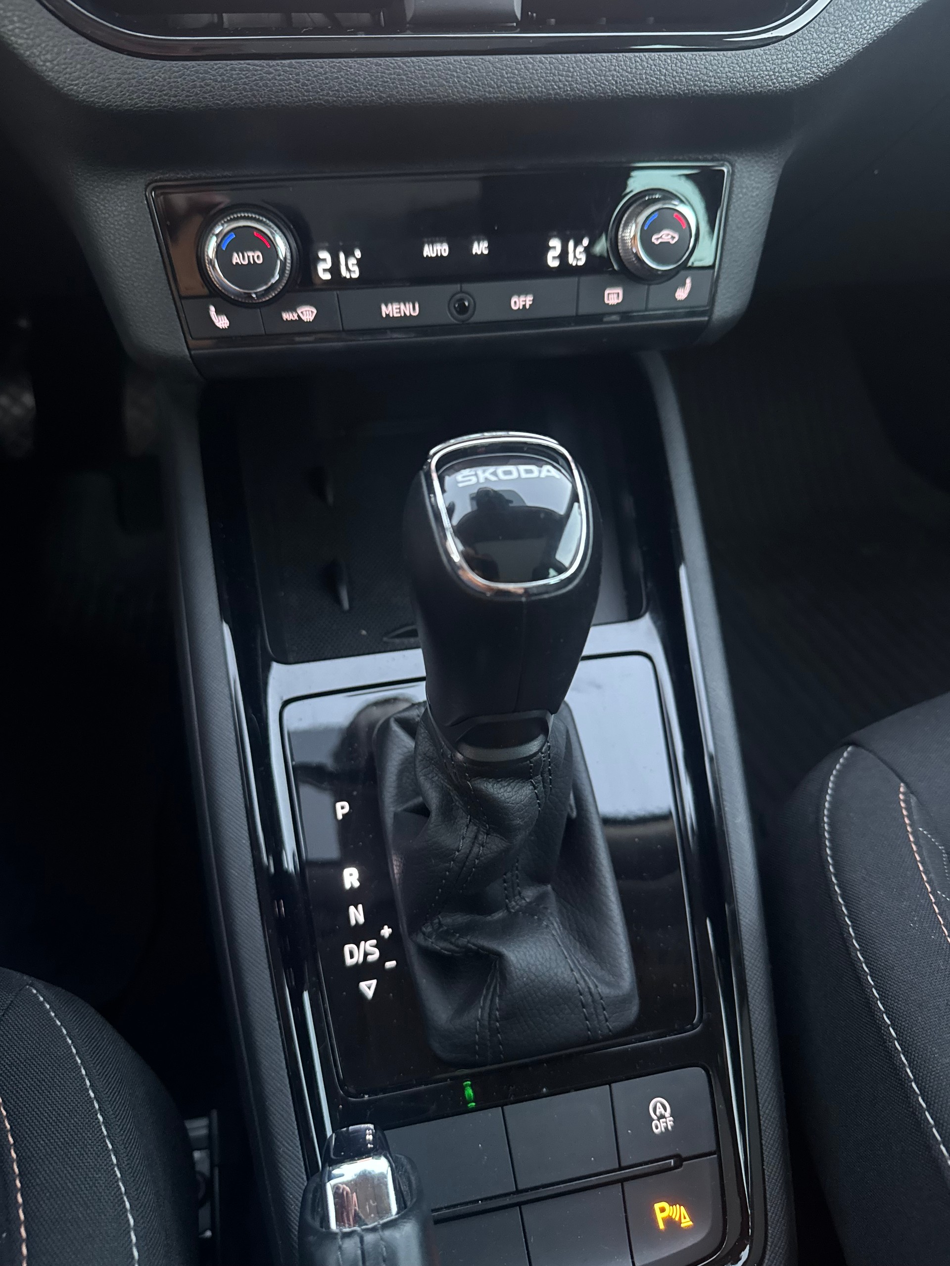 SKODA Scala 1.0 TSI Ambition-image-6