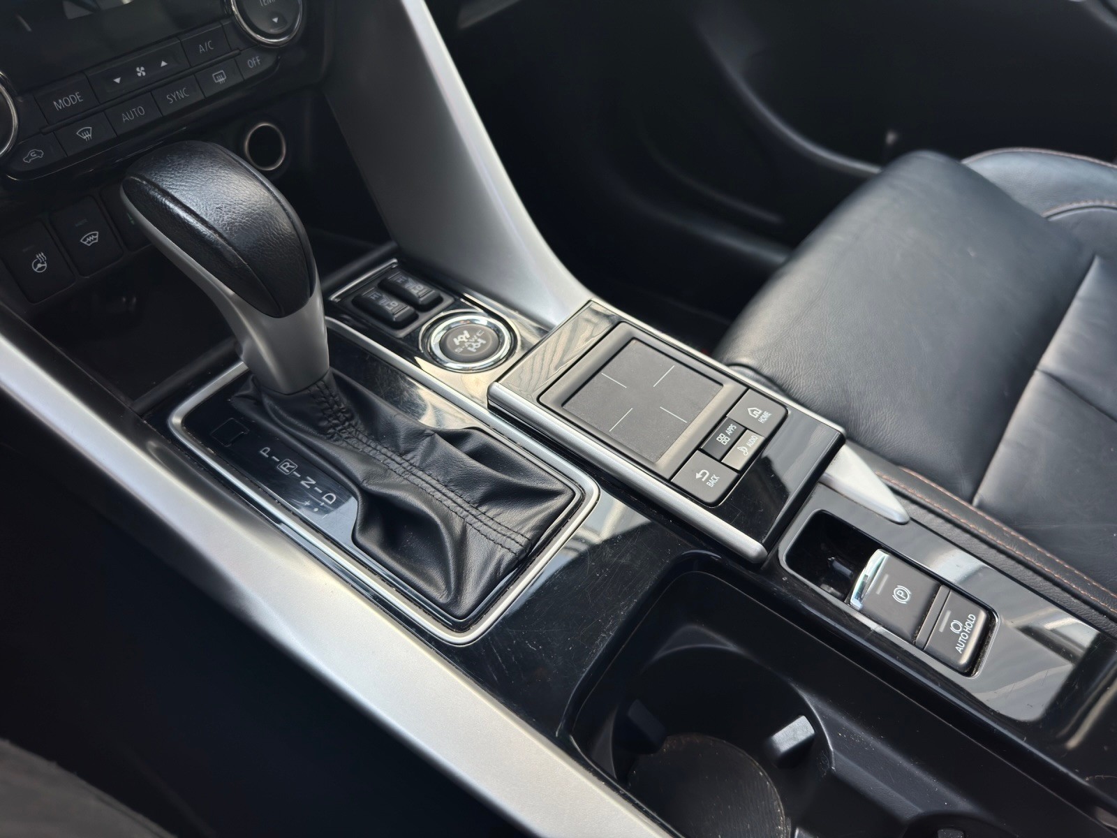 MITSUBISHI Eclipse Cross 1.5 T-Mivec Diamond Swiss 4WD CVT-image-16
