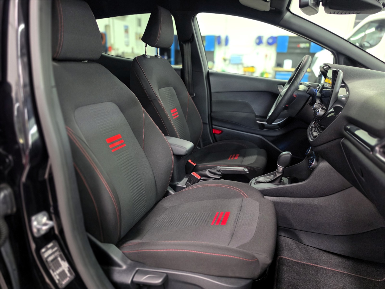 FORD Fiesta 1.0 SCTi MHEV ST Line X Automat-image-13