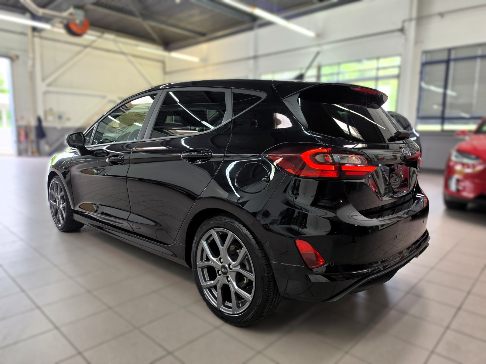 FORD Fiesta 1.0 SCTi MHEV ST Line X Automat-image-2