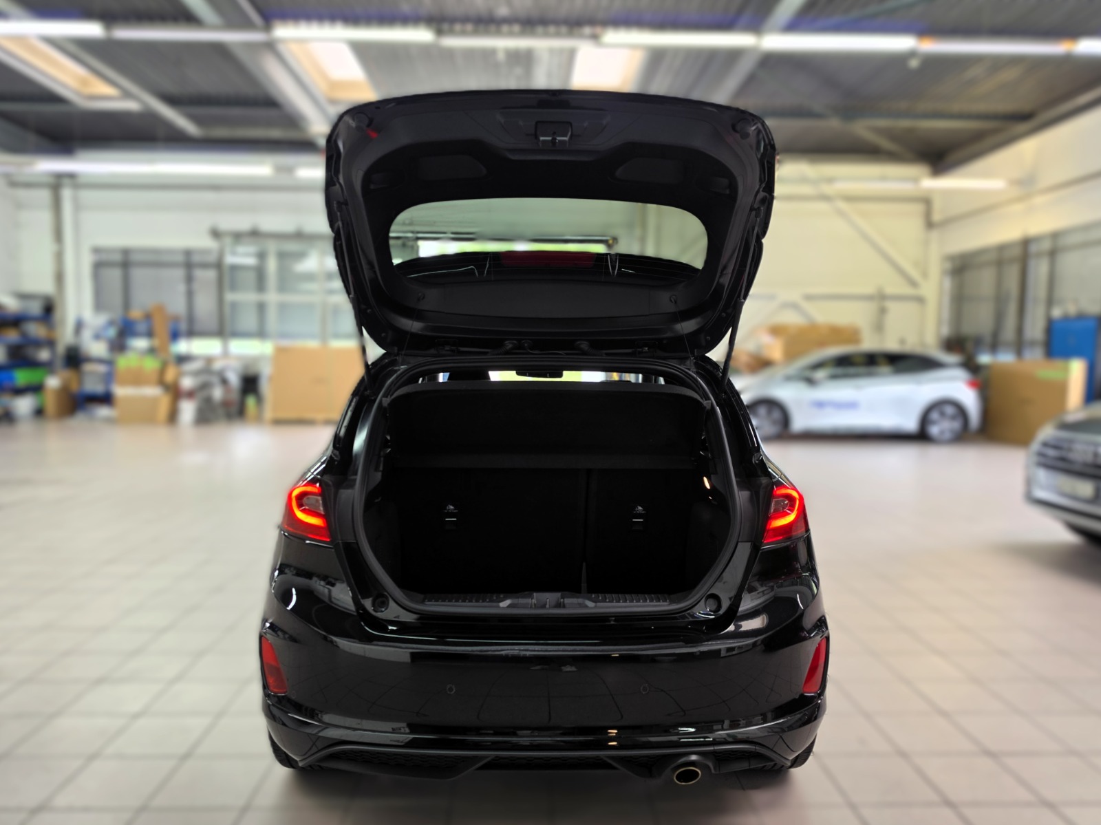 FORD Fiesta 1.0 SCTi MHEV ST Line X Automat-image-15