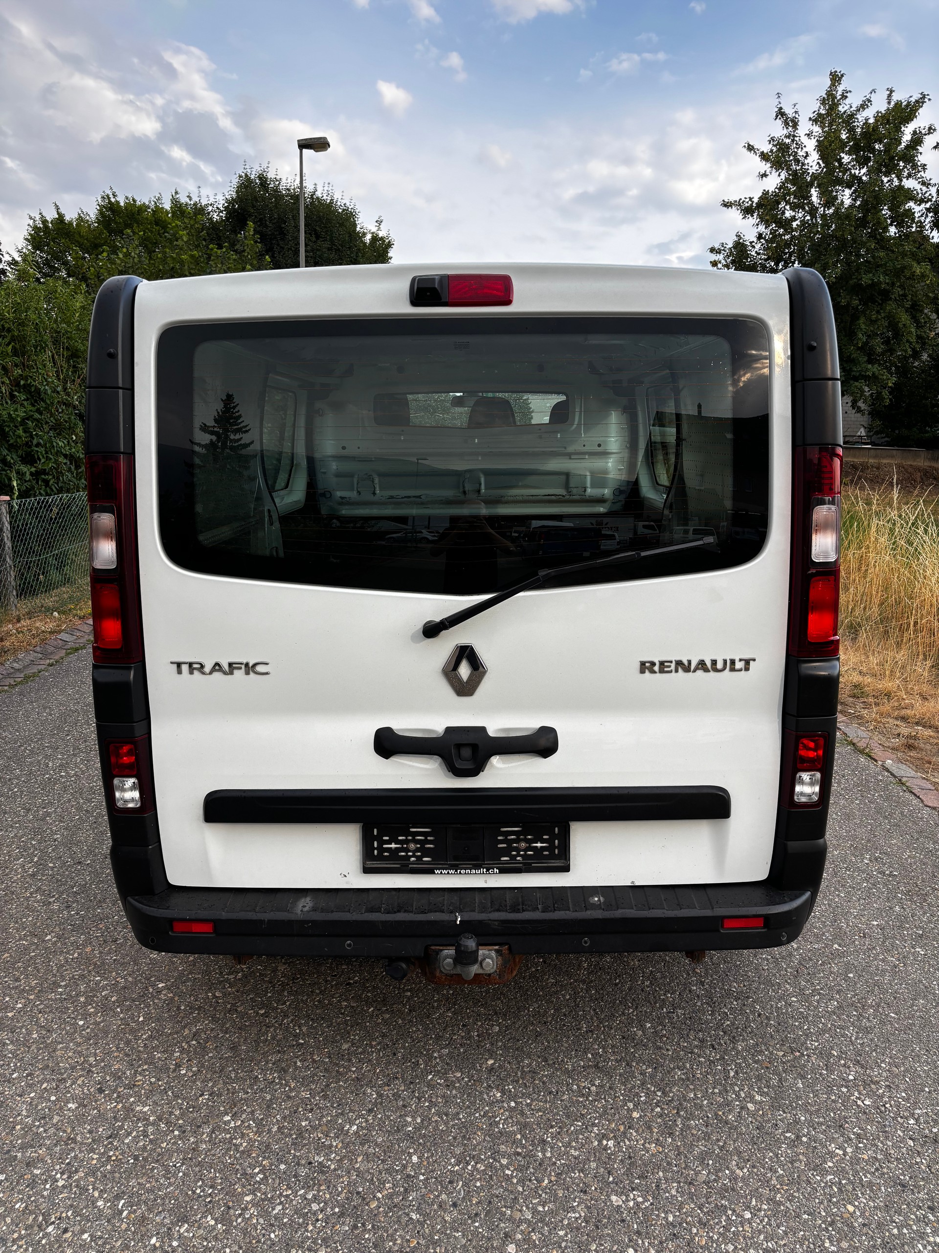 RENAULT Trafic 2.0 Energy dCi 120 3.0t Business L2H1-image-5
