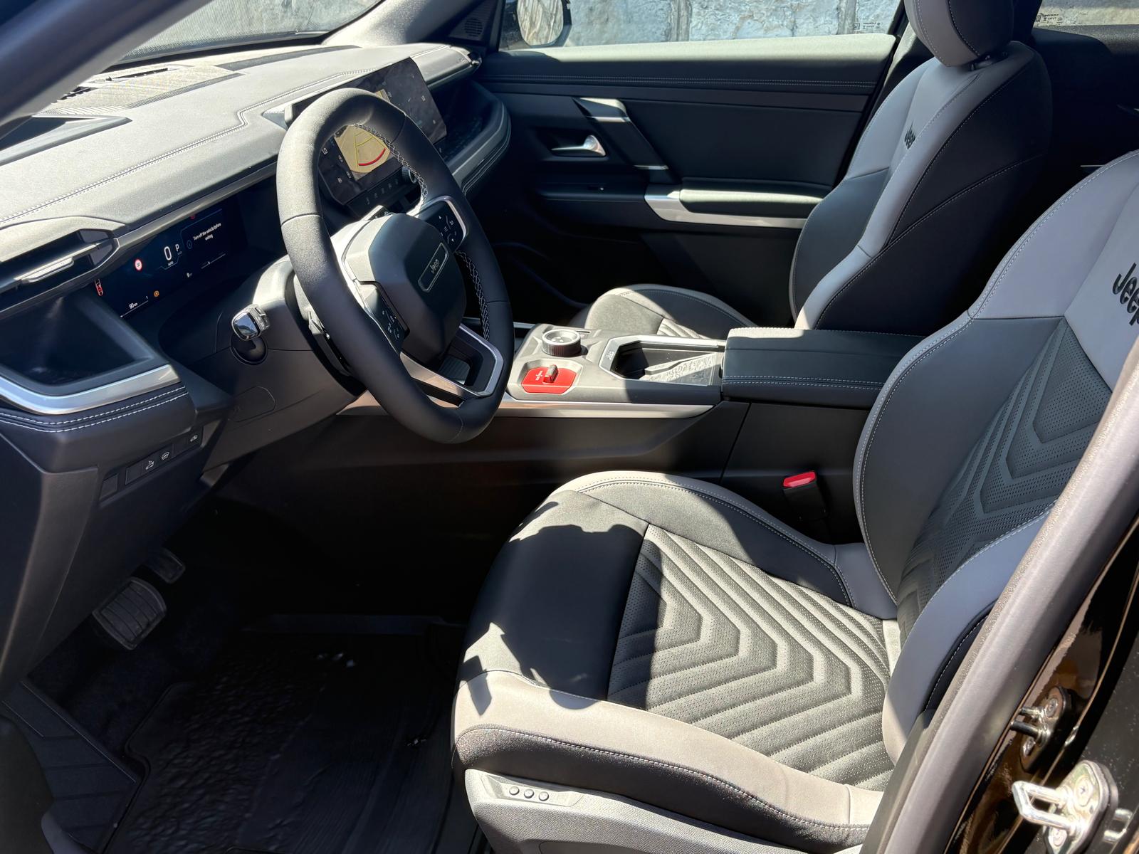 JEEP Compass 1.2 T e-Hybrid First Edition-image-5