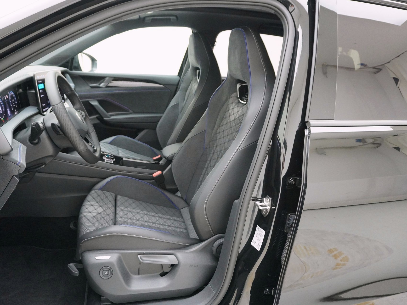 VW Tayron 2.0 TDI R-Line DSG 4motion-image-12