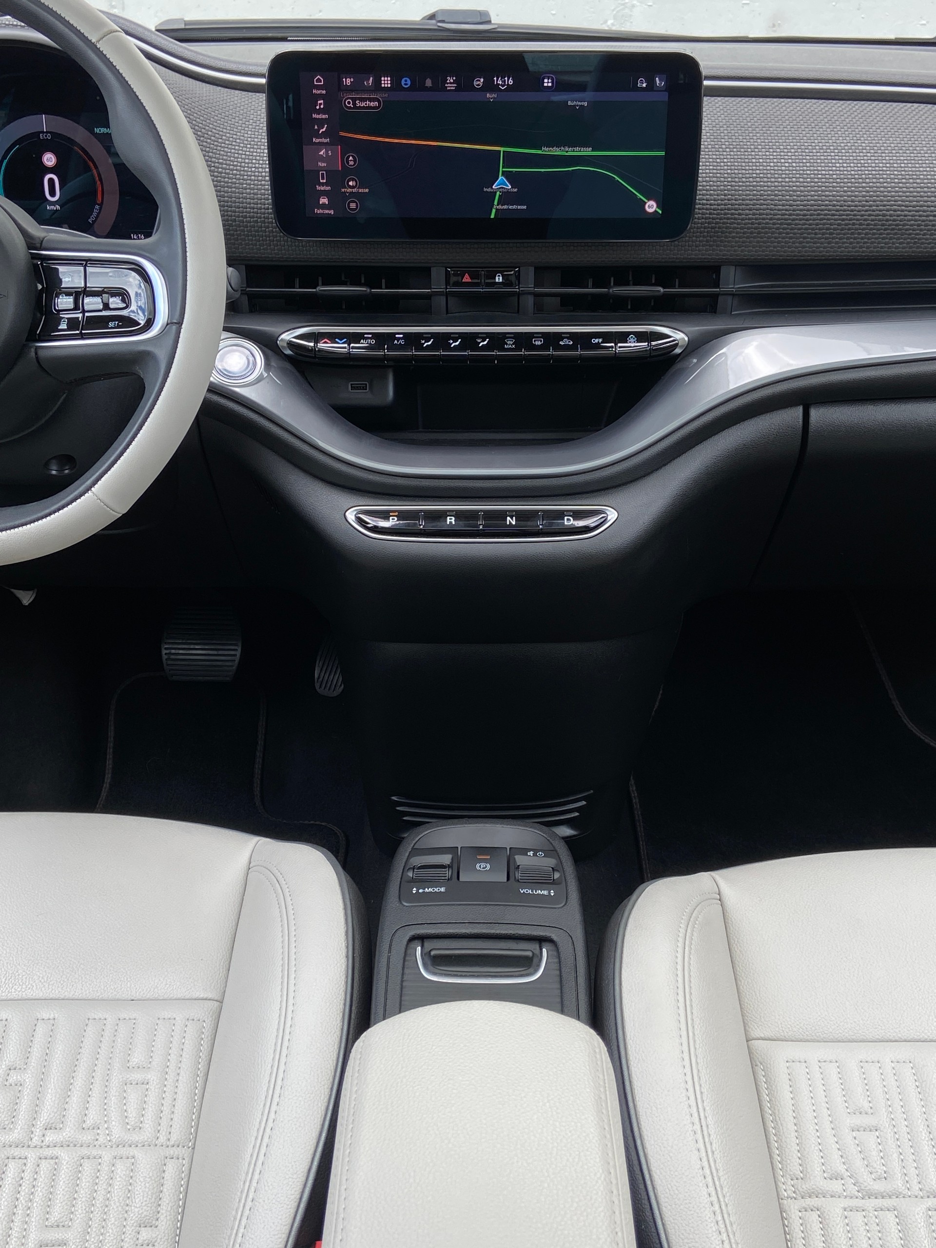 FIAT 500 electric 87 kW La Prima-image-9