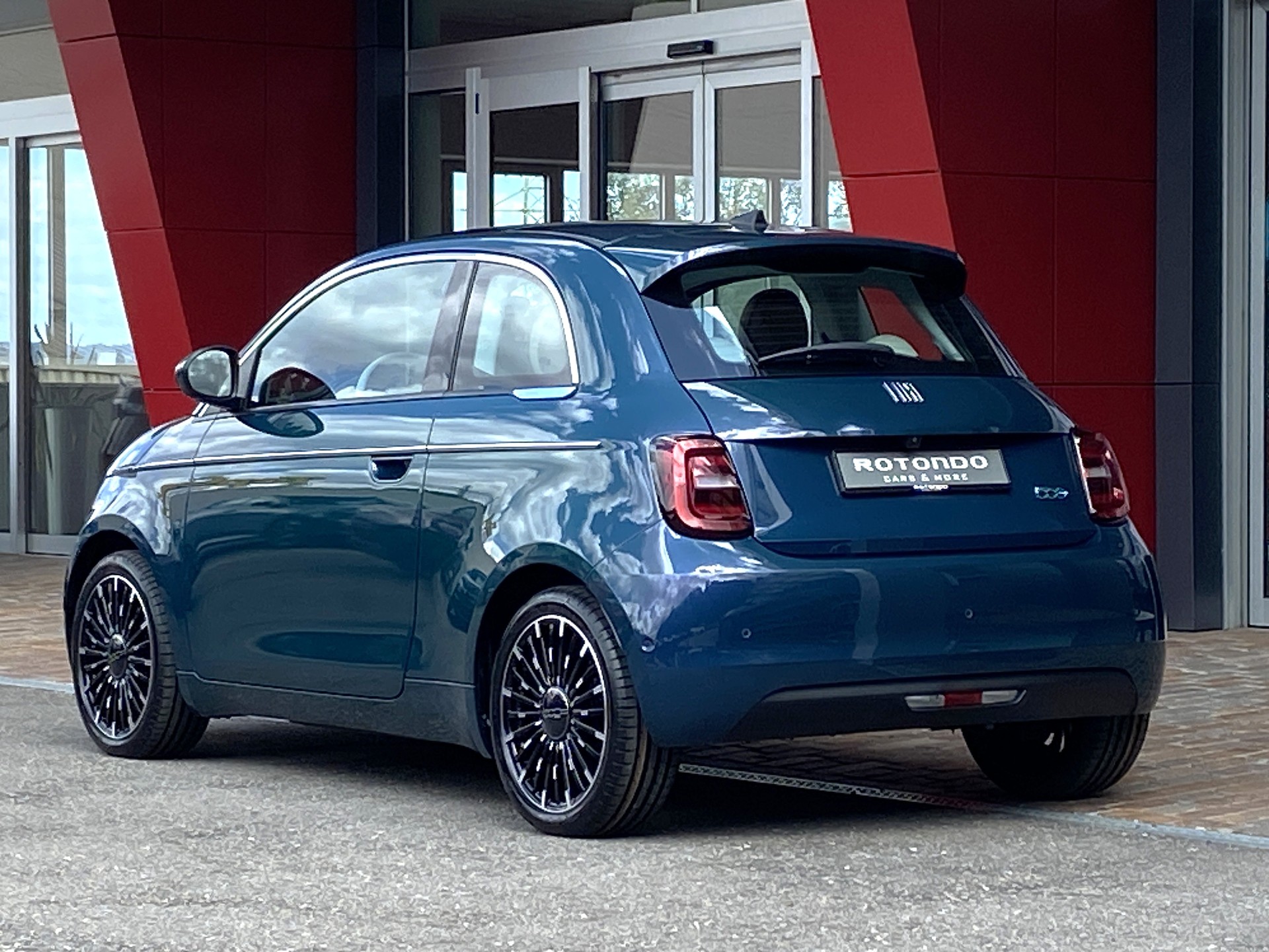FIAT 500 electric 87 kW La Prima-image-15