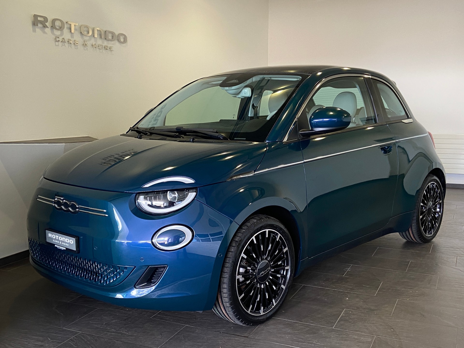 FIAT 500 electric 87 kW La Prima-image-0