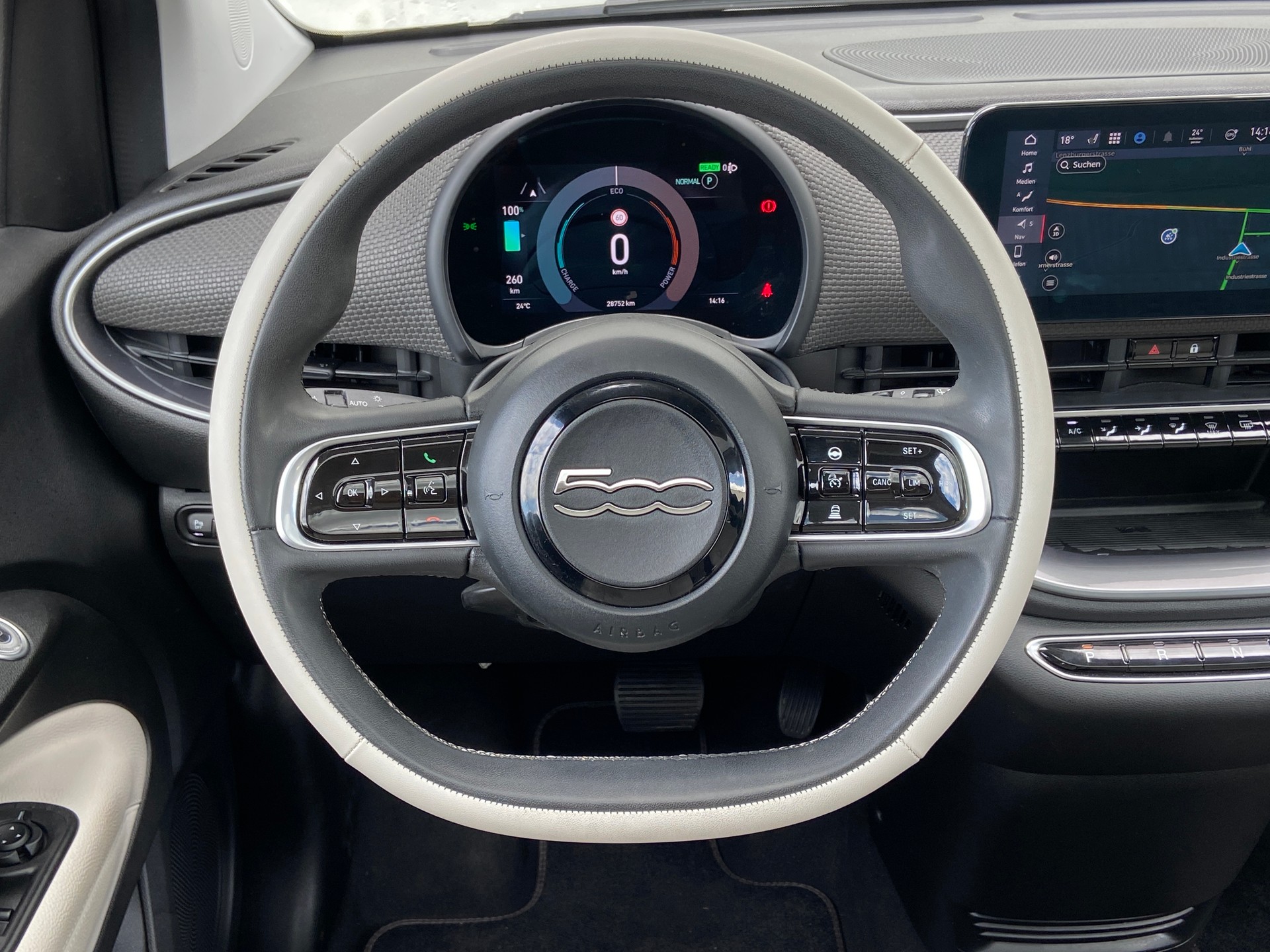 FIAT 500 electric 87 kW La Prima-image-8