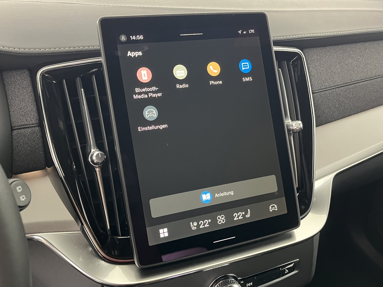 VOLVO XC90 2.0 T8 TE Black Edition eAWD-image-16