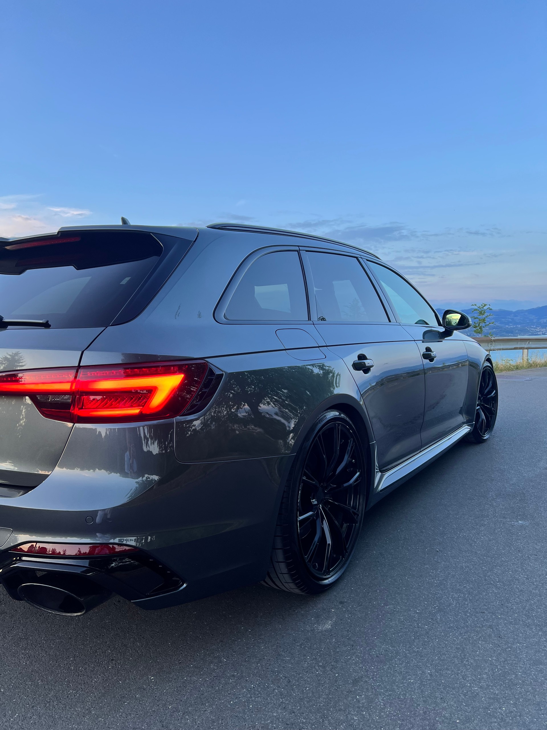 AUDI 2.9 V6 TFSI quattro T-Tronic-image-2