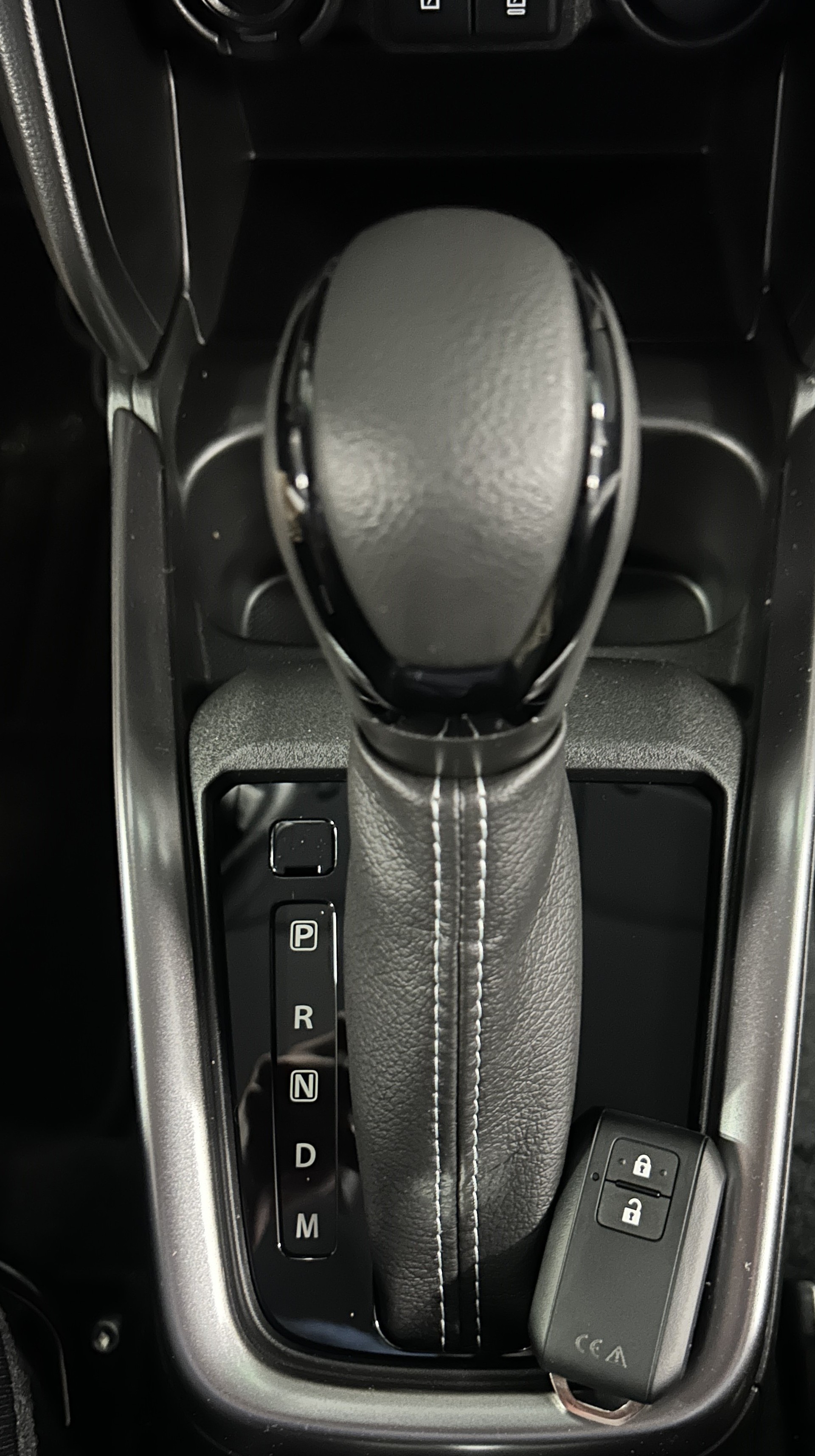 SUZUKI Swift 1.2 Sakura Hybrid-image-9