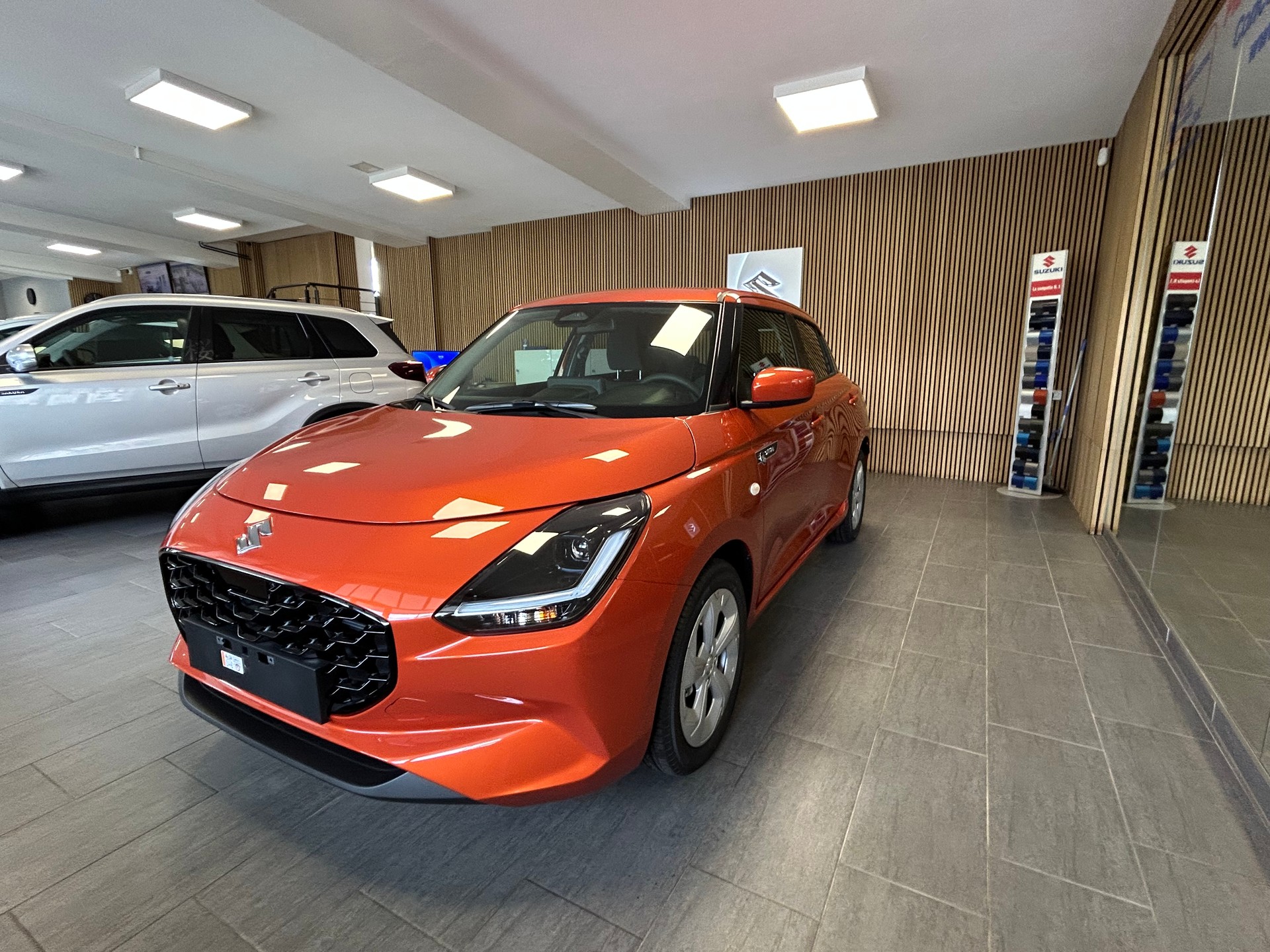 SUZUKI Swift 1.2 Sakura Hybrid-image-3
