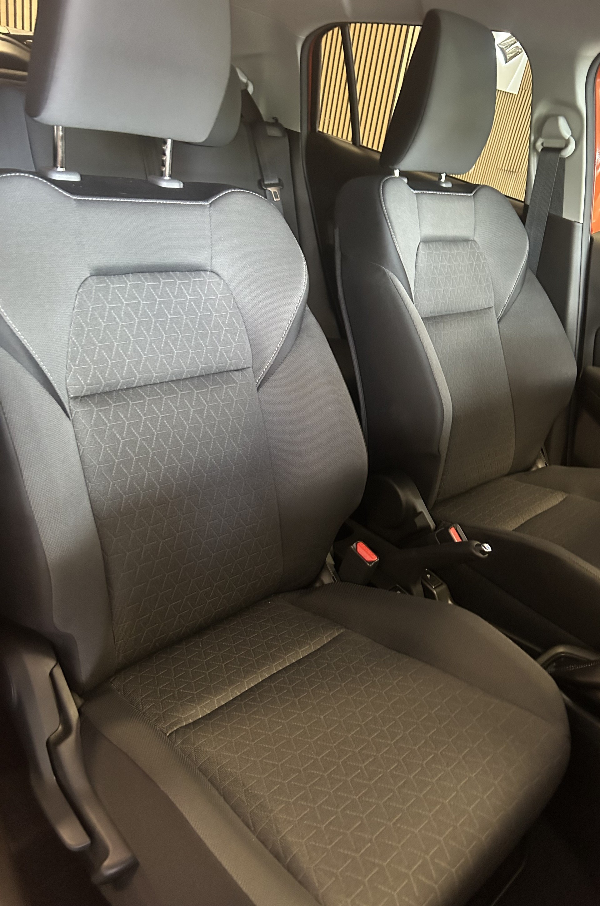 SUZUKI Swift 1.2 Sakura Hybrid-image-14