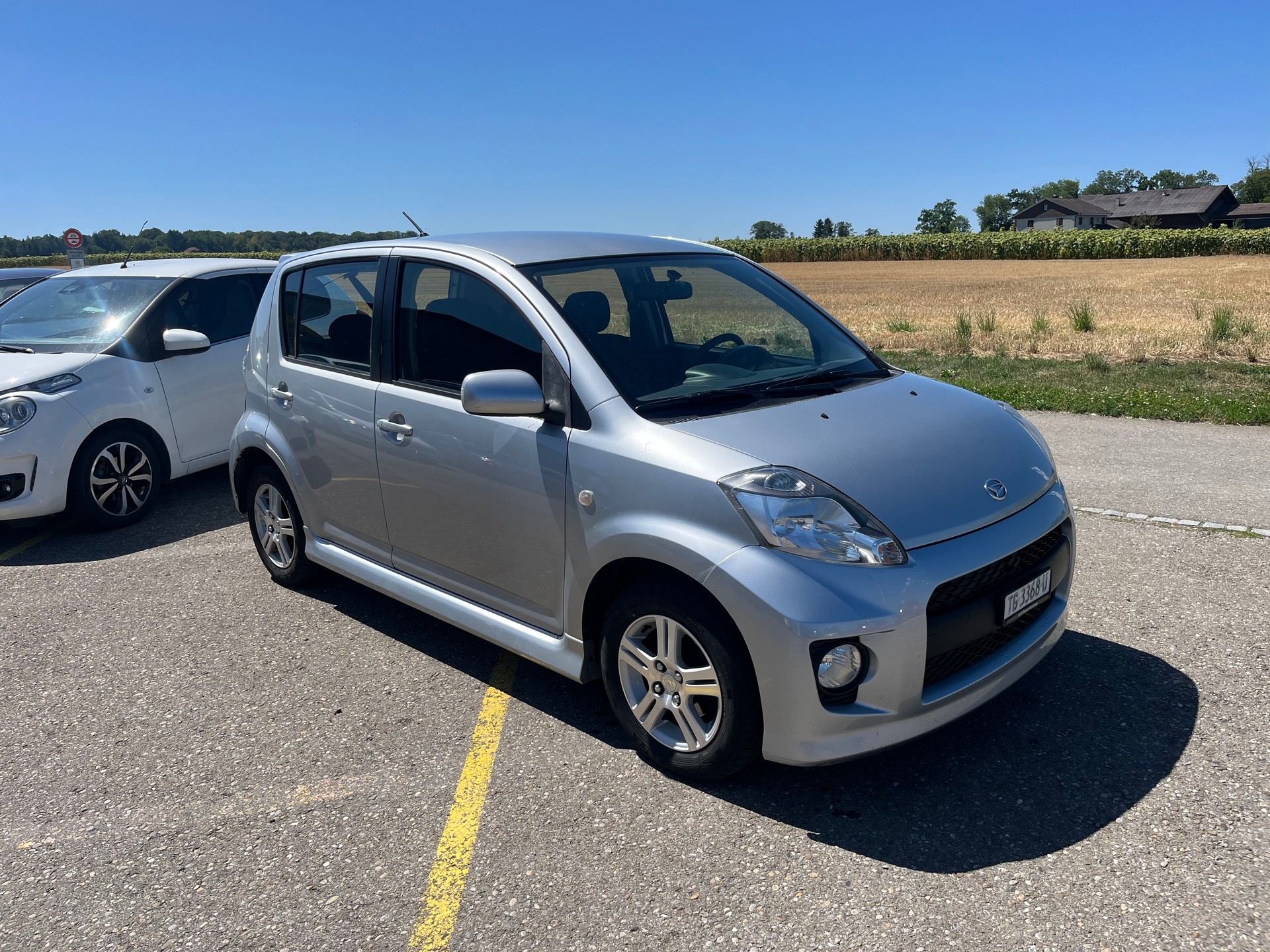DAIHATSU Sirion 1.3 S Custom 4WD-image-0