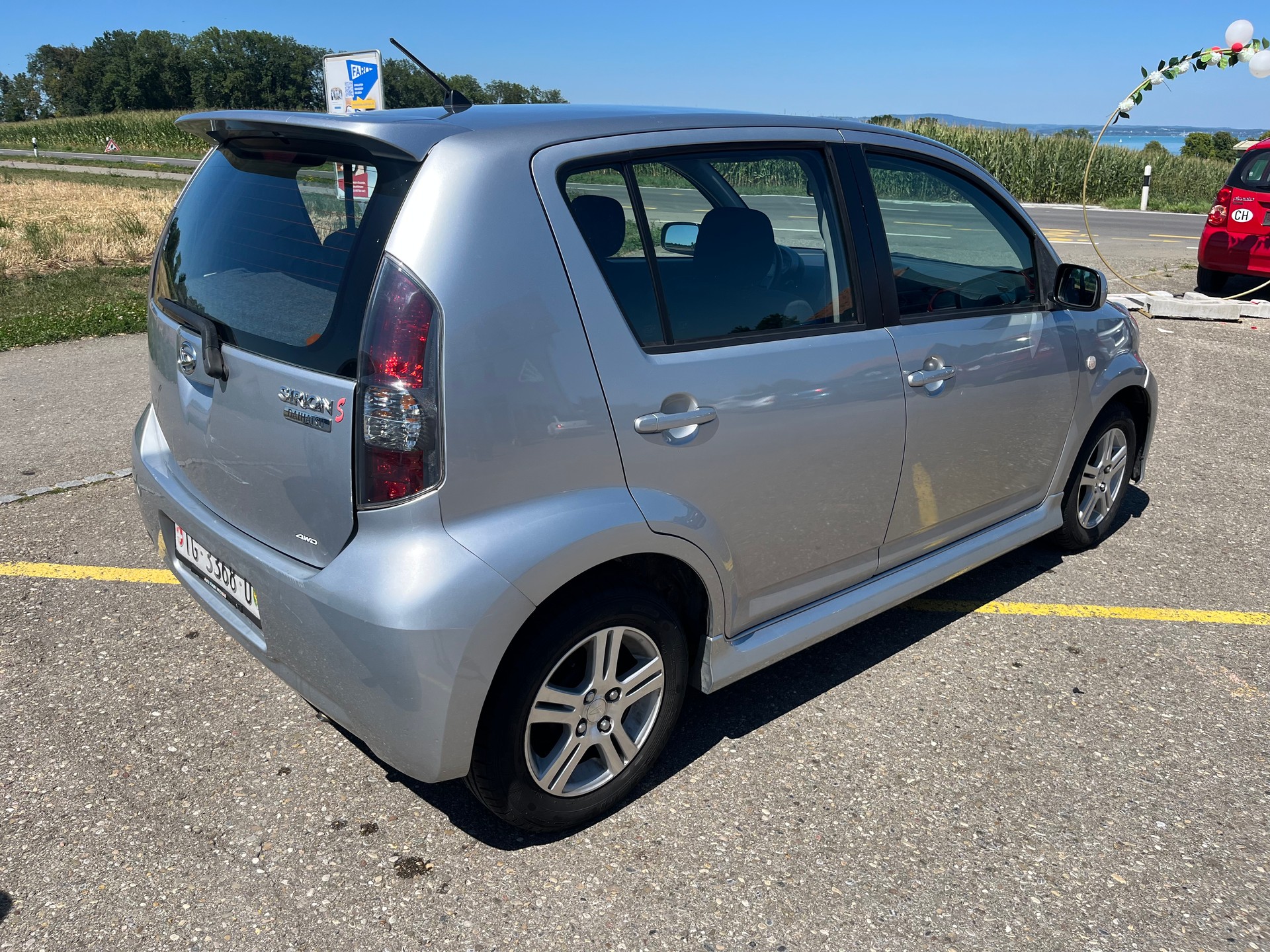 DAIHATSU Sirion 1.3 S Custom 4WD-image-5