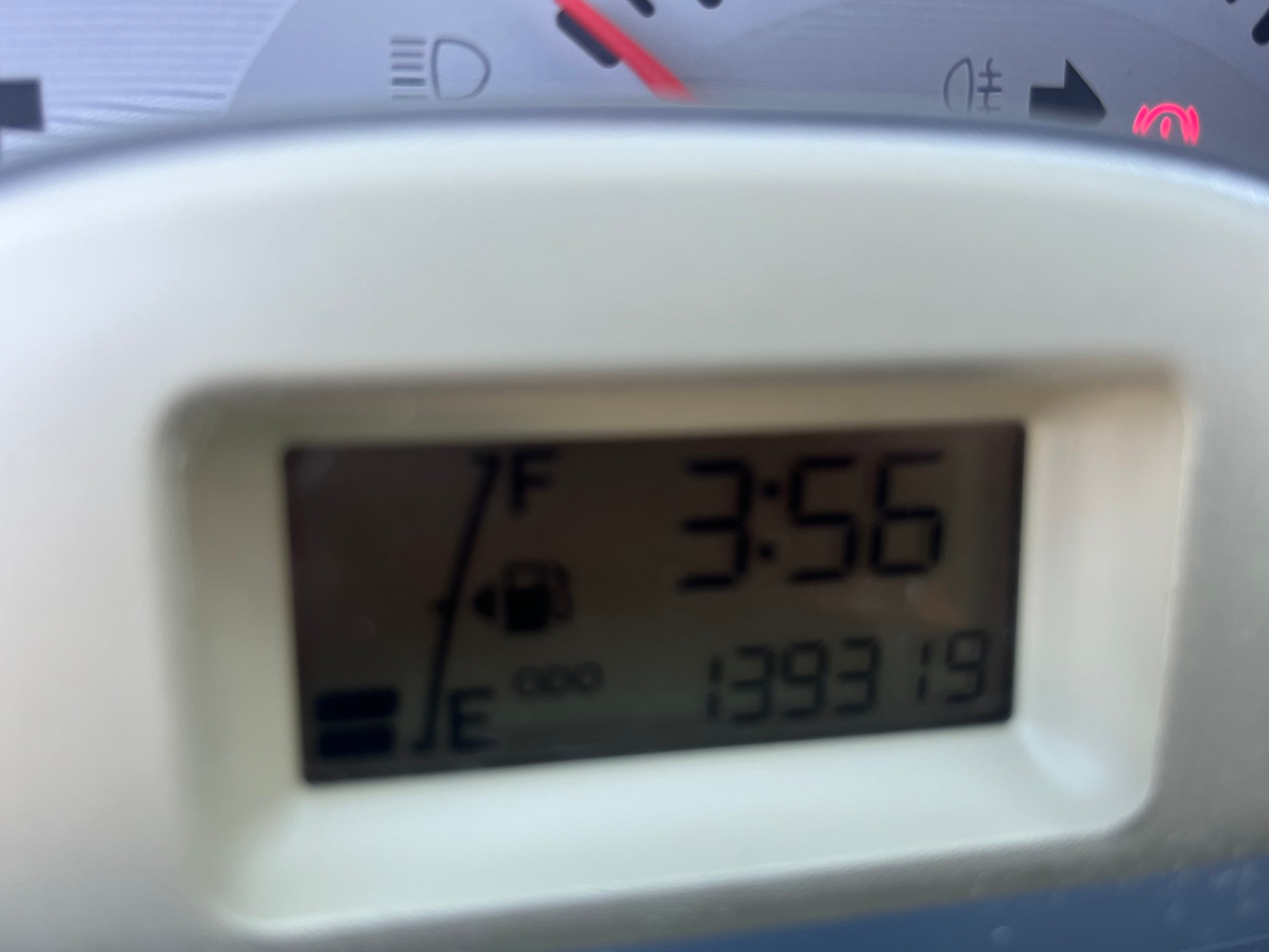 DAIHATSU Sirion 1.3 S Custom 4WD-image-9