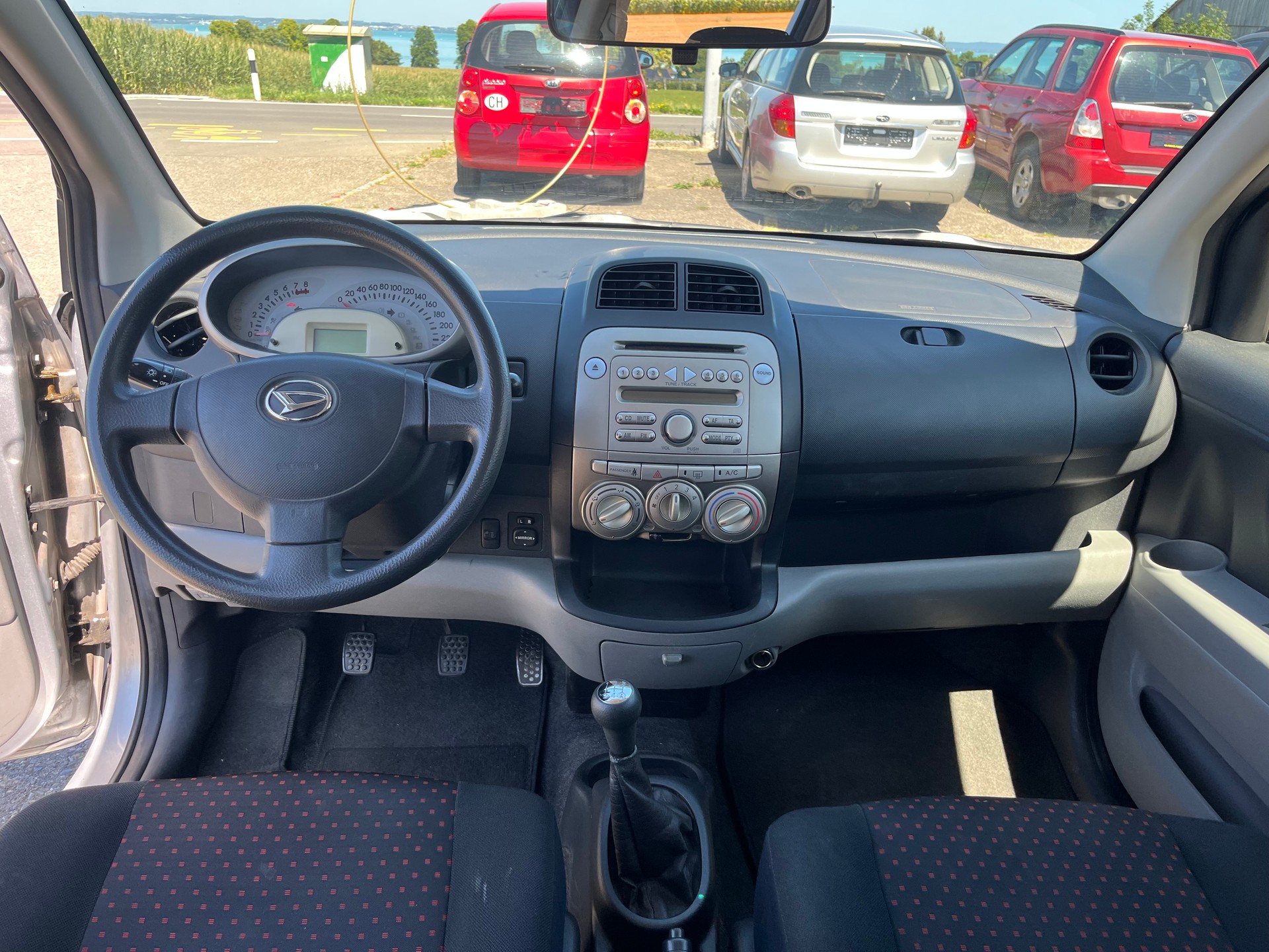 DAIHATSU Sirion 1.3 S Custom 4WD-image-8
