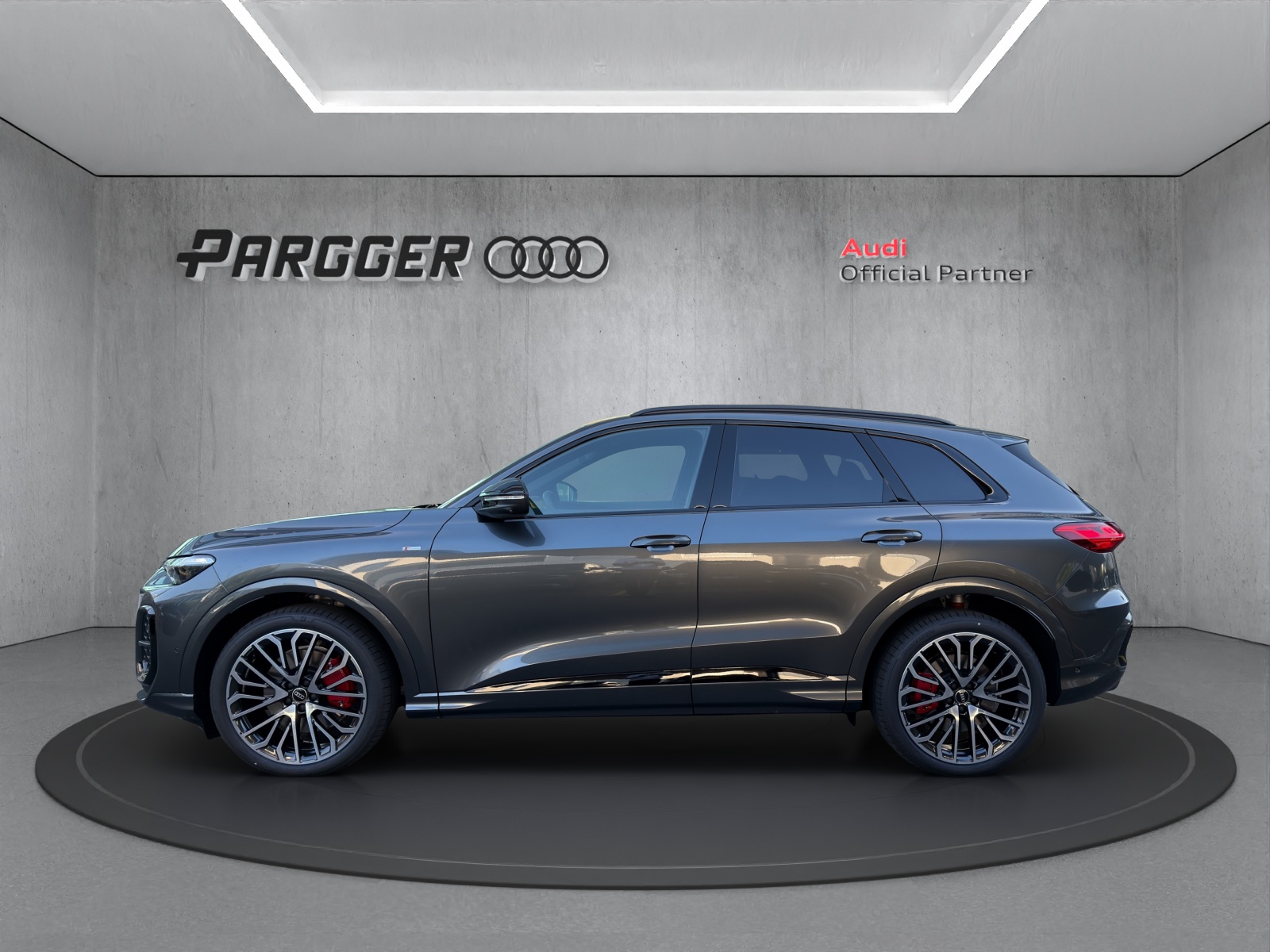 AUDI Q5 TDI quattro 220 kW S-tronic-showroom-element-2