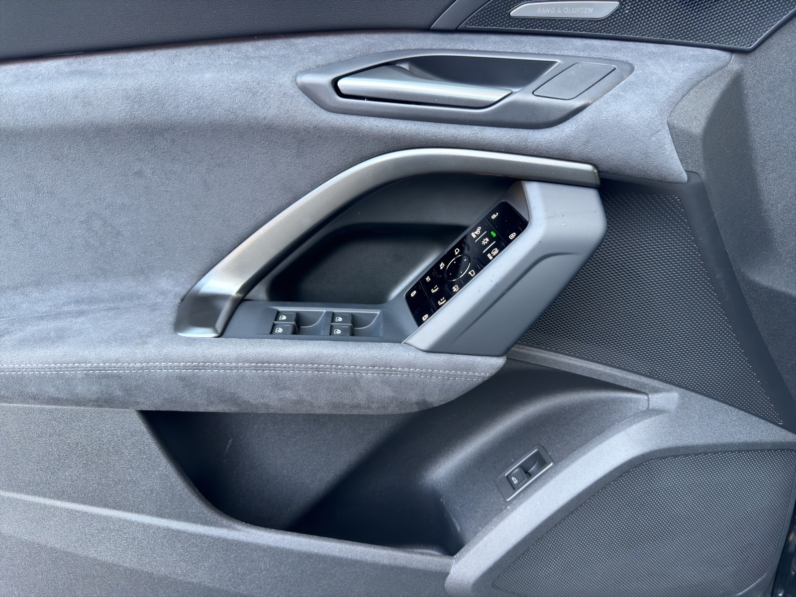AUDI Q5 TDI quattro 220 kW S-tronic-image-8