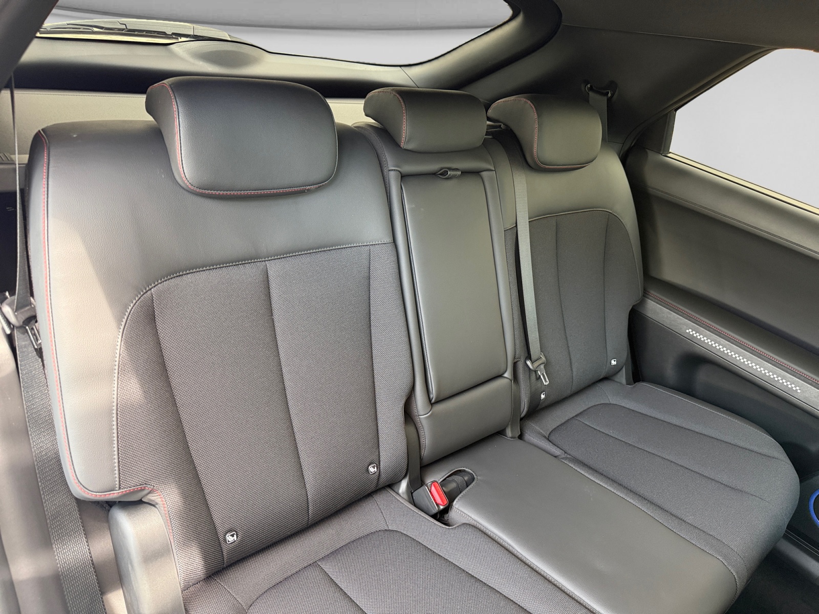 HYUNDAI Ioniq 5 N Line 84kWh-image-16