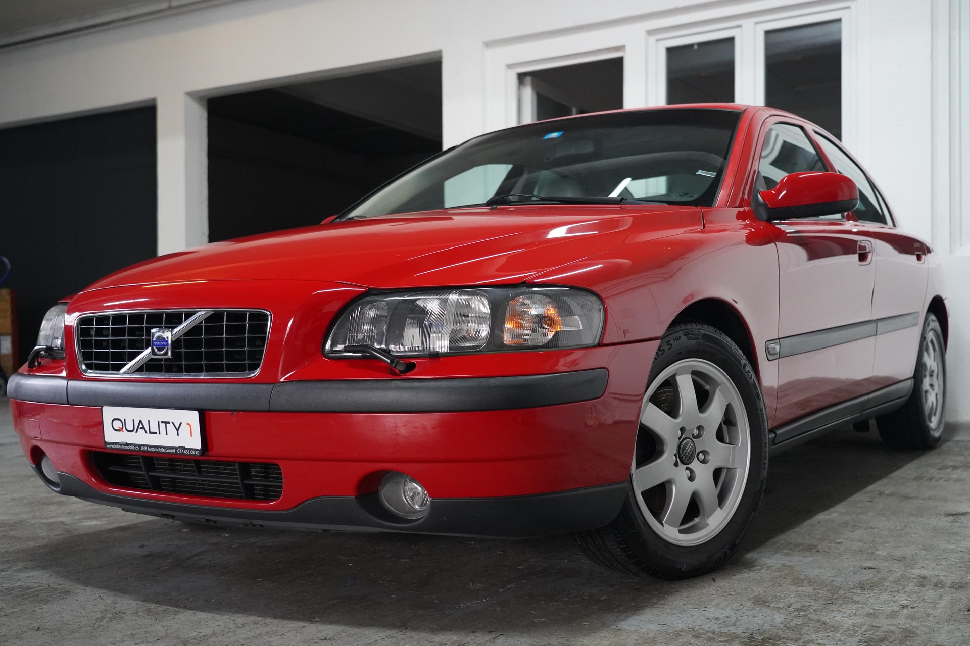 VOLVO S60 D5-image-4