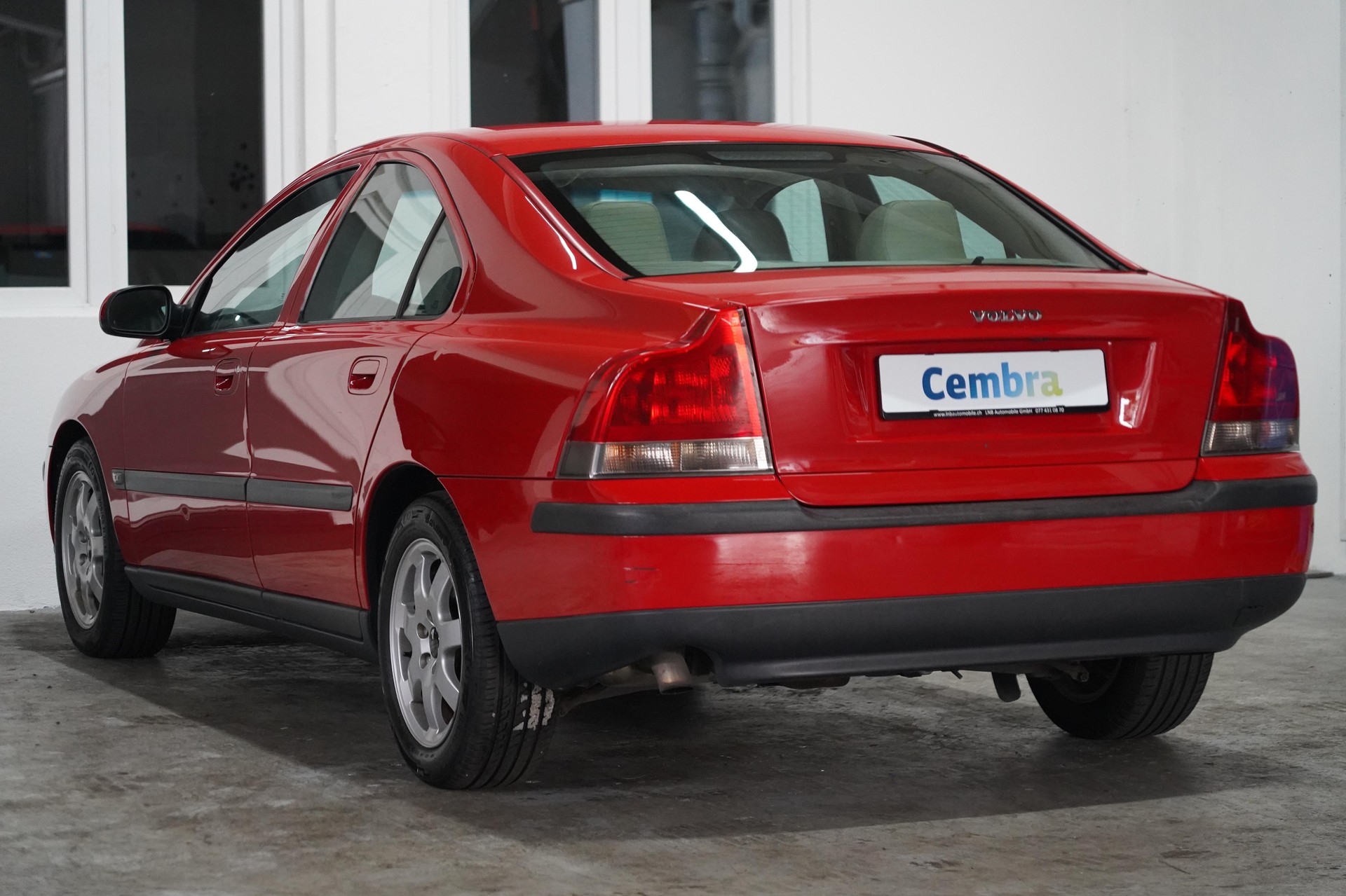 VOLVO S60 D5-image-5