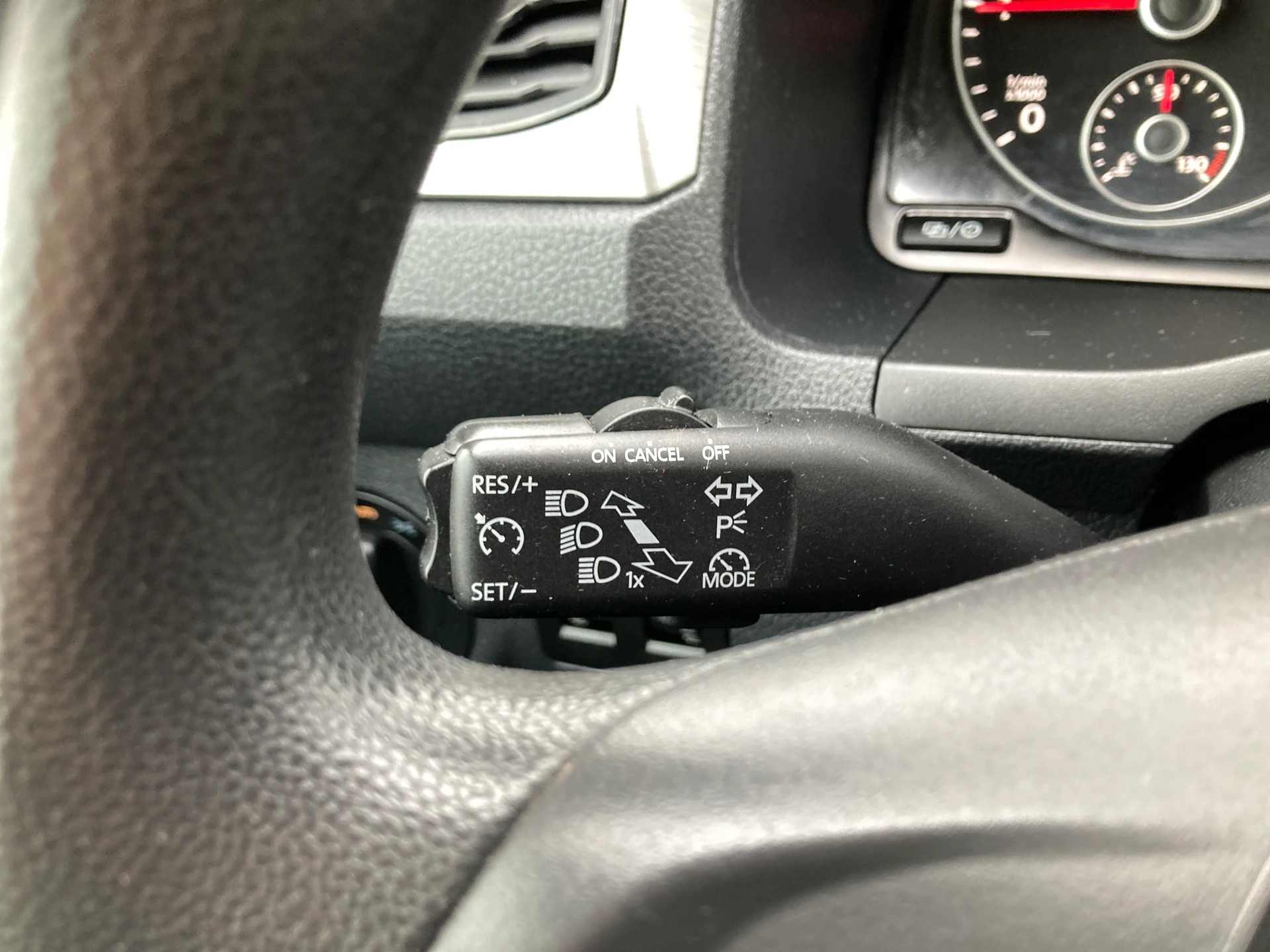 VW Caddy 2.0TDI 4Motion BlueMotion Technology-image-14
