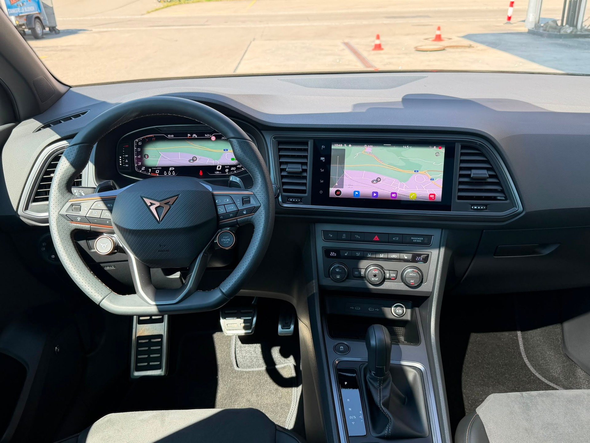 CUPRA Ateca 2.0TSI VZ 4Drive DSG *Top Ausgestattet**Cupra- & Startknopf am Lenkrad**Panorama**Assistenzpaket XL**DCC*-image-7