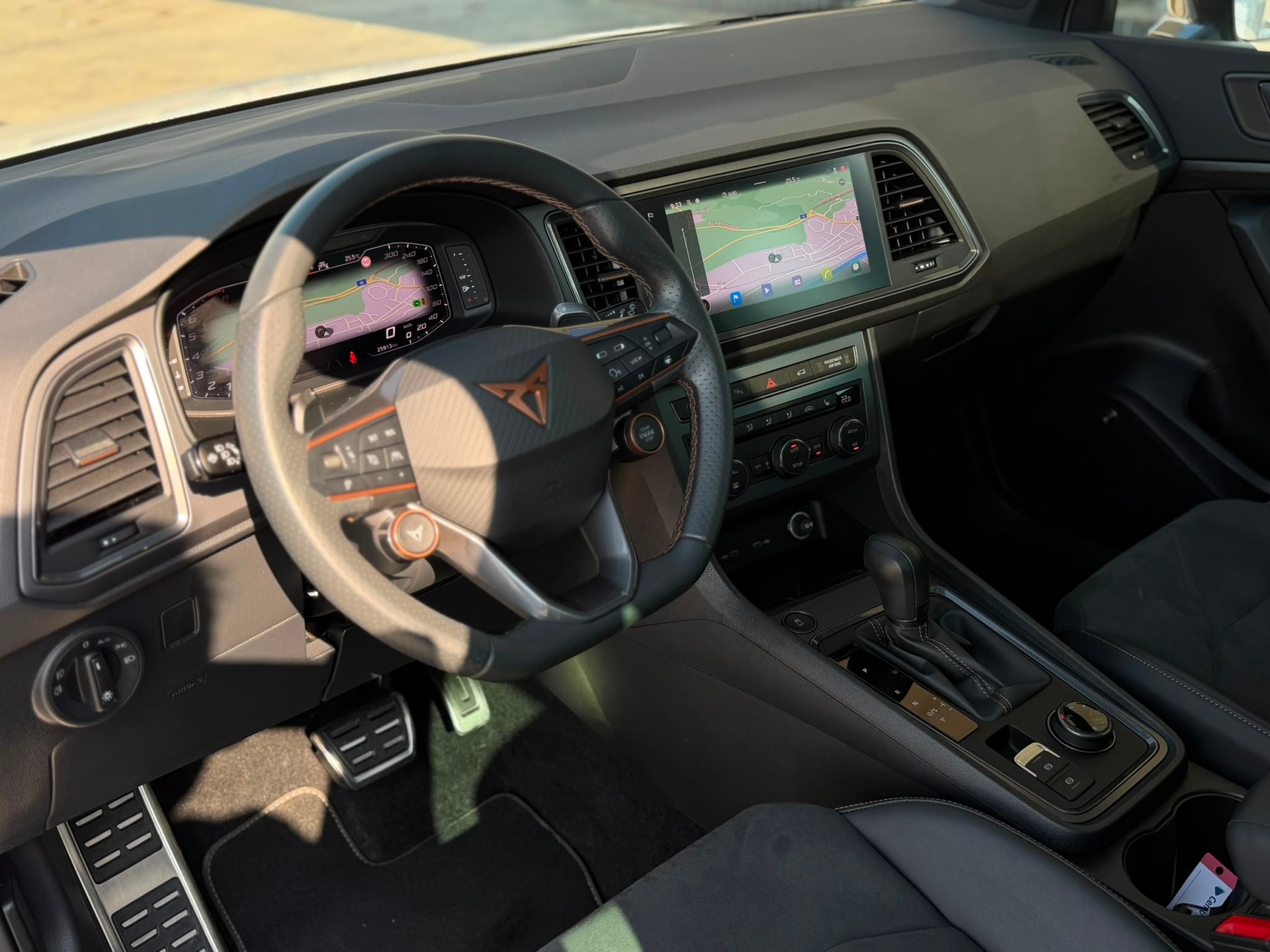 CUPRA Ateca 2.0TSI VZ 4Drive DSG *Top Ausgestattet**Cupra- & Startknopf am Lenkrad**Panorama**Assistenzpaket XL**DCC*-image-6
