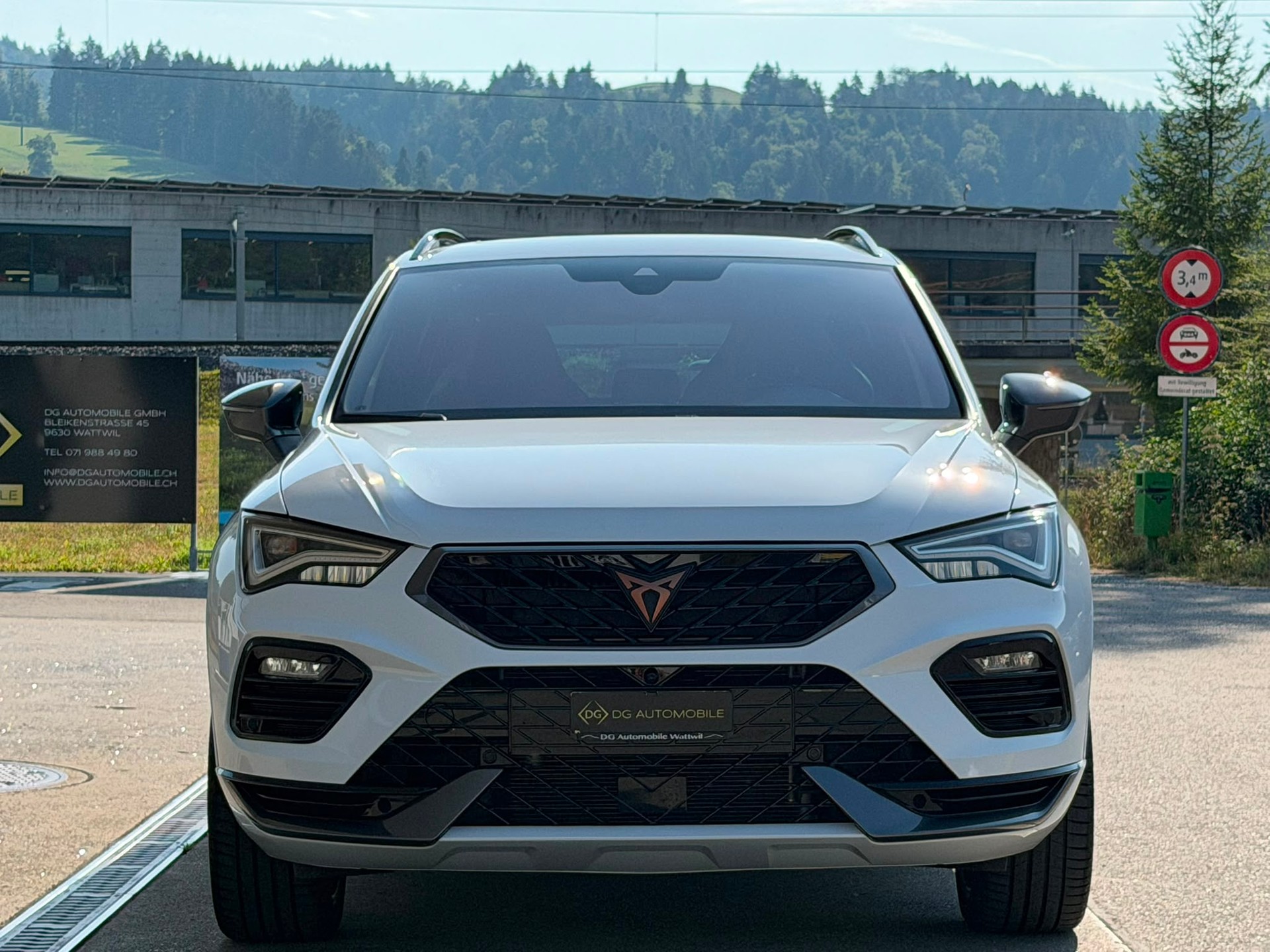 CUPRA Ateca 2.0TSI VZ 4Drive DSG *Top Ausgestattet**Cupra- & Startknopf am Lenkrad**Panorama**Assistenzpaket XL**DCC*-image-1