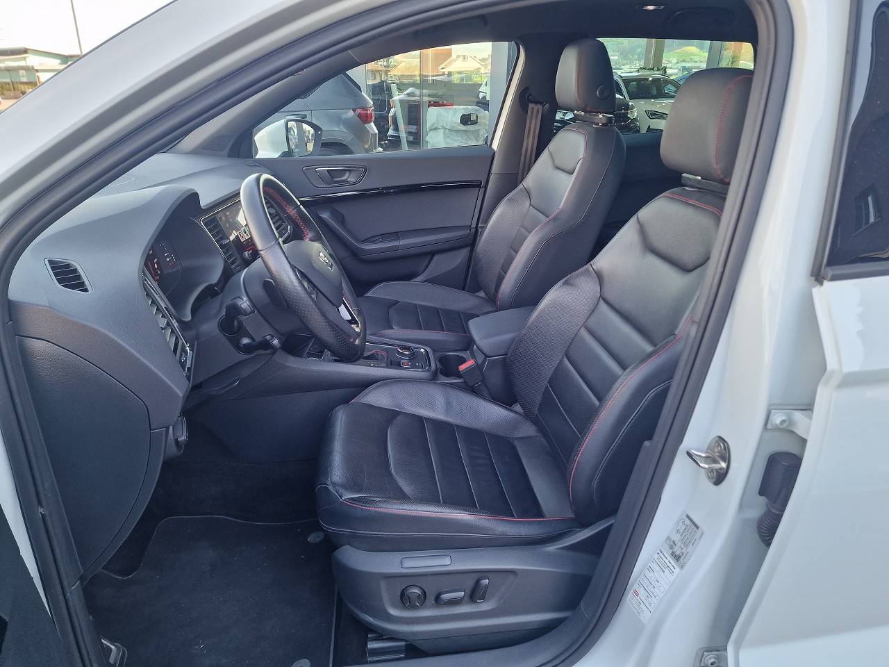 SEAT Ateca 2.0 TSI SWISS FR 4Drive DSG-image-9