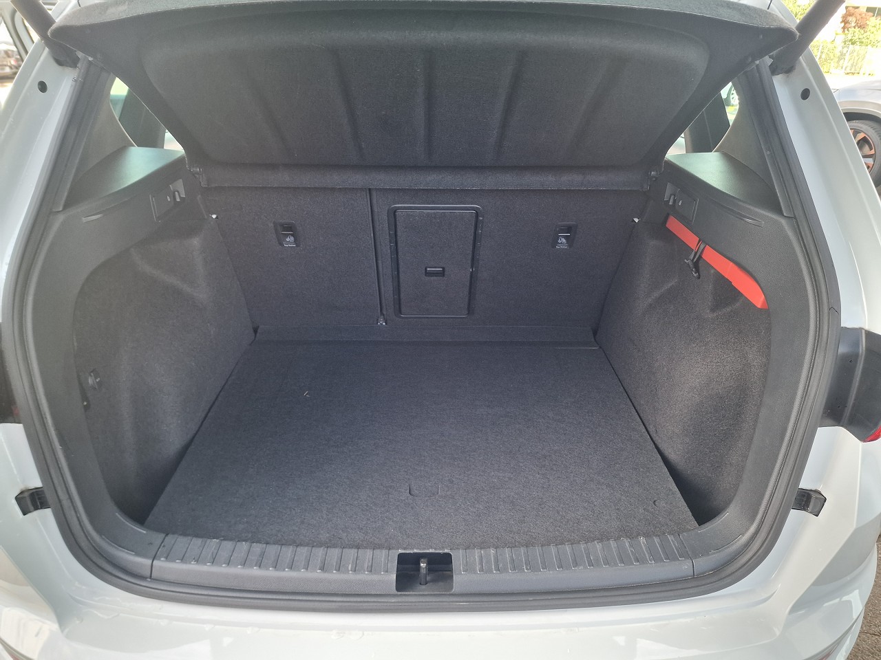 SEAT Ateca 2.0 TSI SWISS FR 4Drive DSG-image-28
