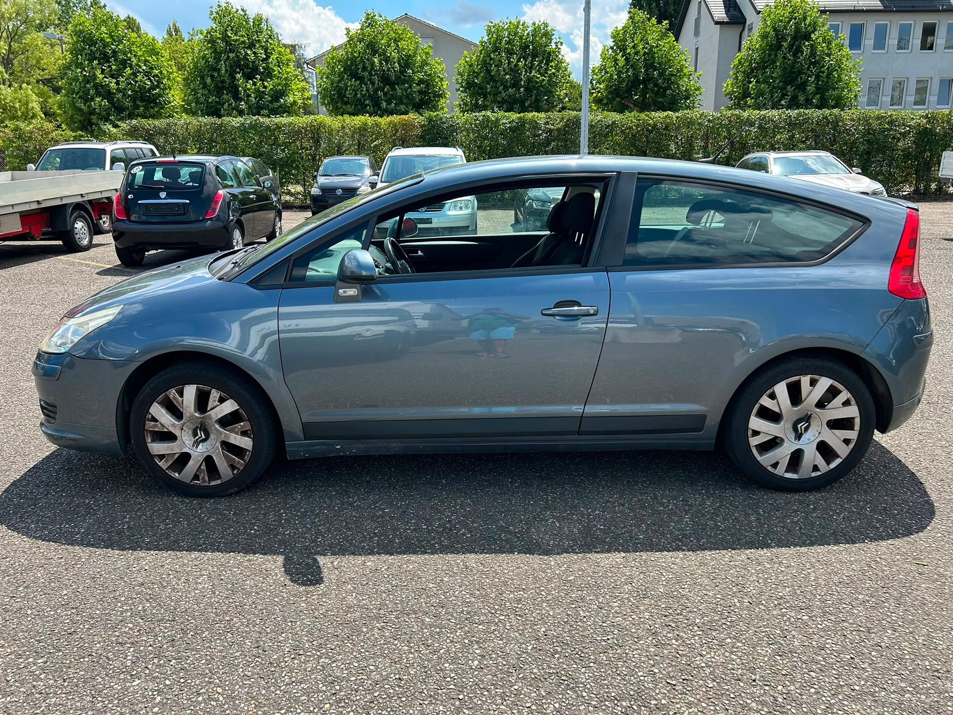 CITROEN C4 Coupé 1.6i 16V VTR-image-1