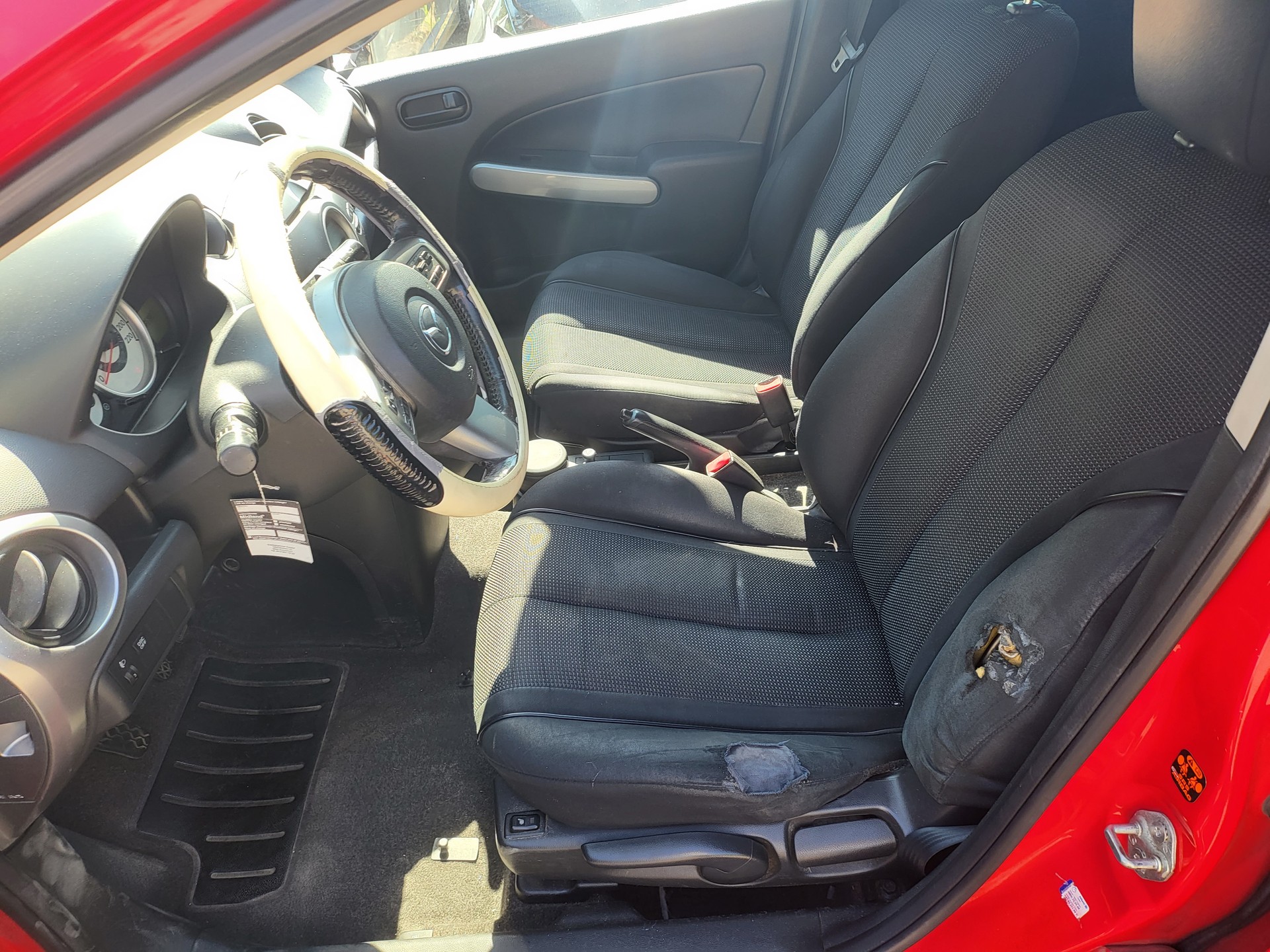 MAZDA 2 1.5i 16V Sport-image-9