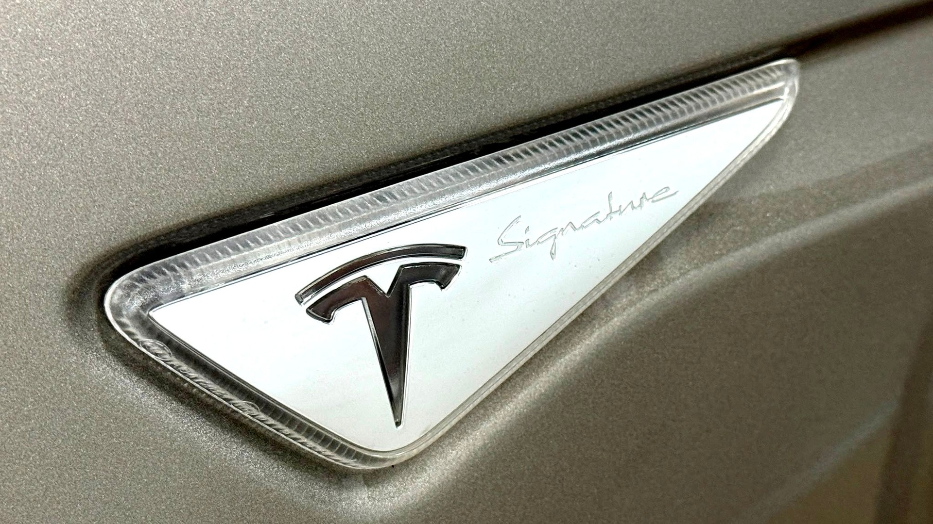 TESLA Model X 90 D Signature Performance-image-12