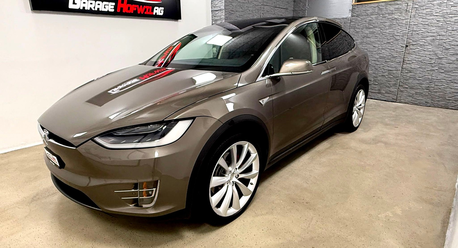 TESLA Model X 90 D Signature Performance-image-5