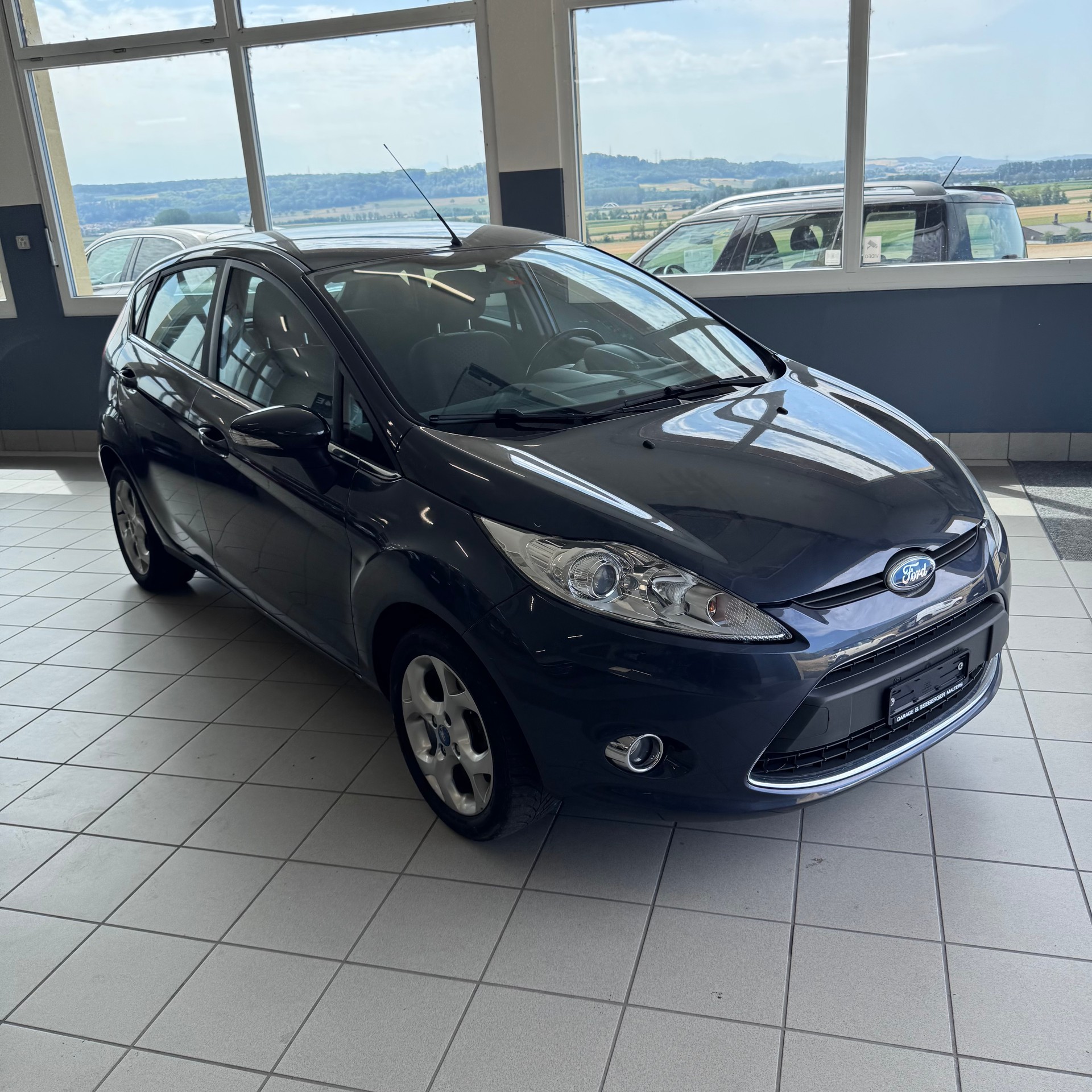 FORD Fiesta 1.25 16V Titanium-image-2