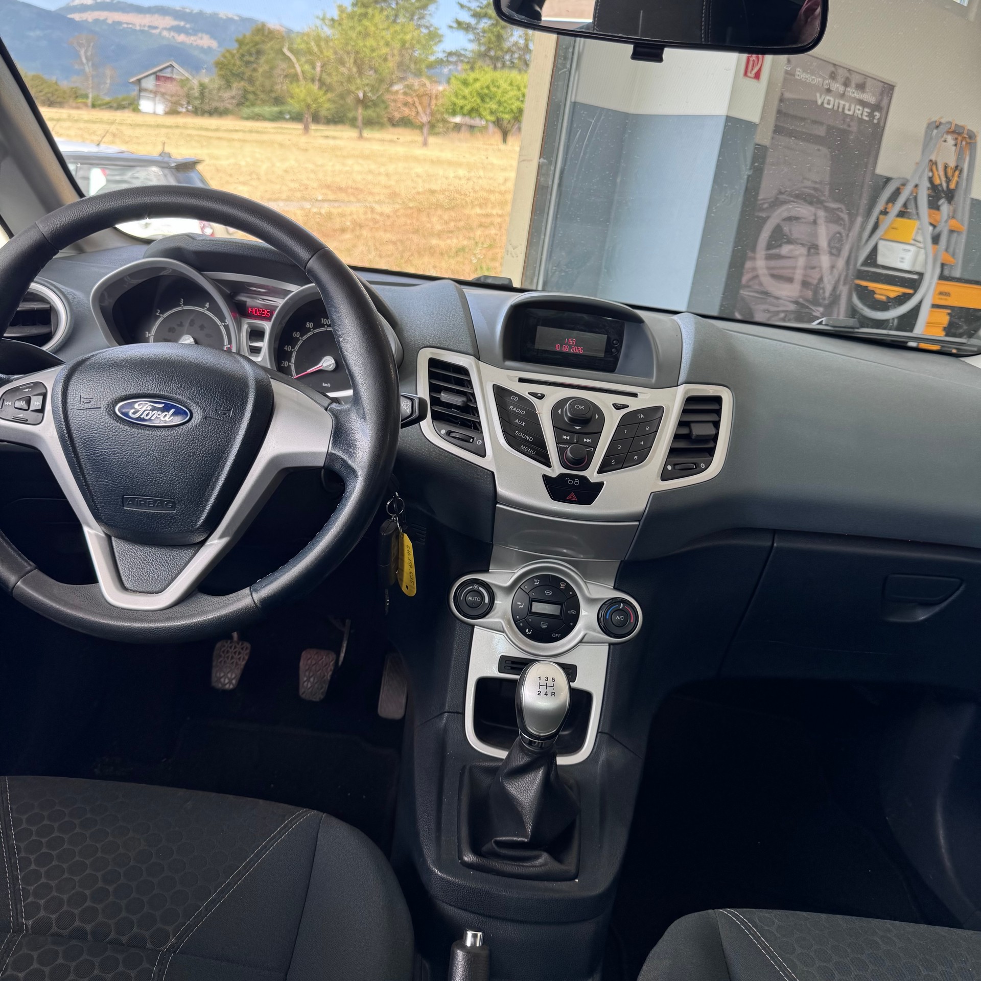 FORD Fiesta 1.25 16V Titanium-image-9