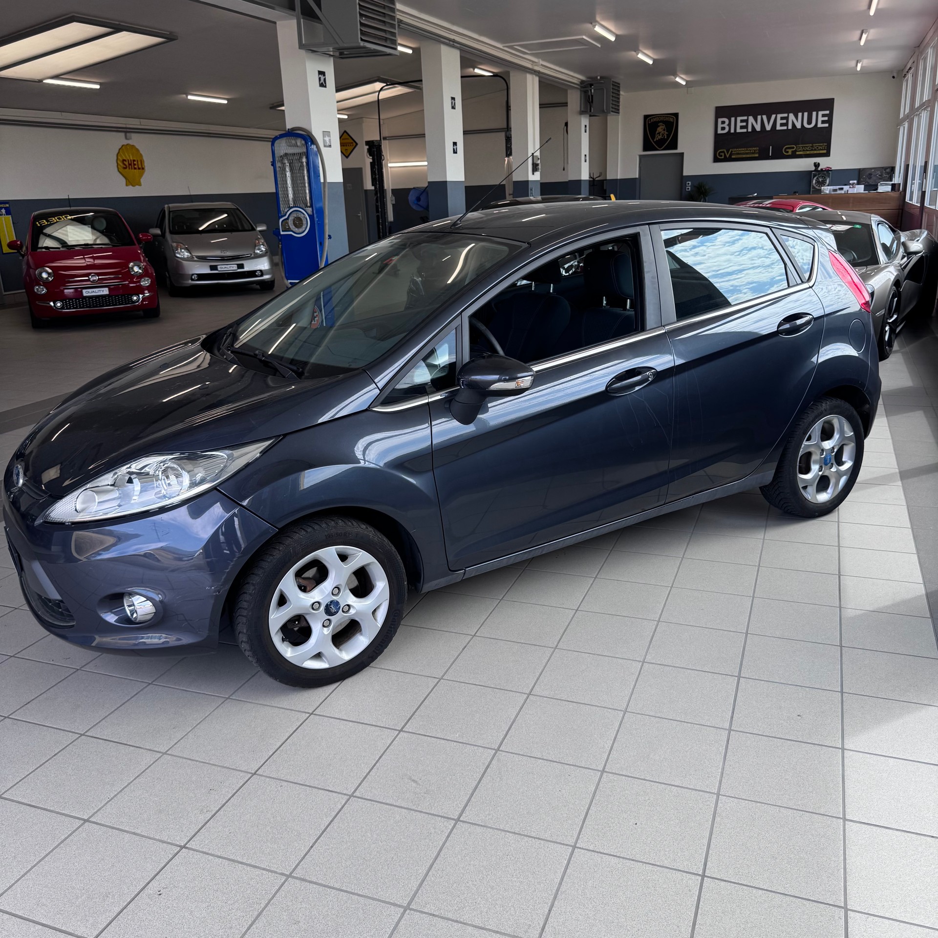 FORD Fiesta 1.25 16V Titanium-image-5