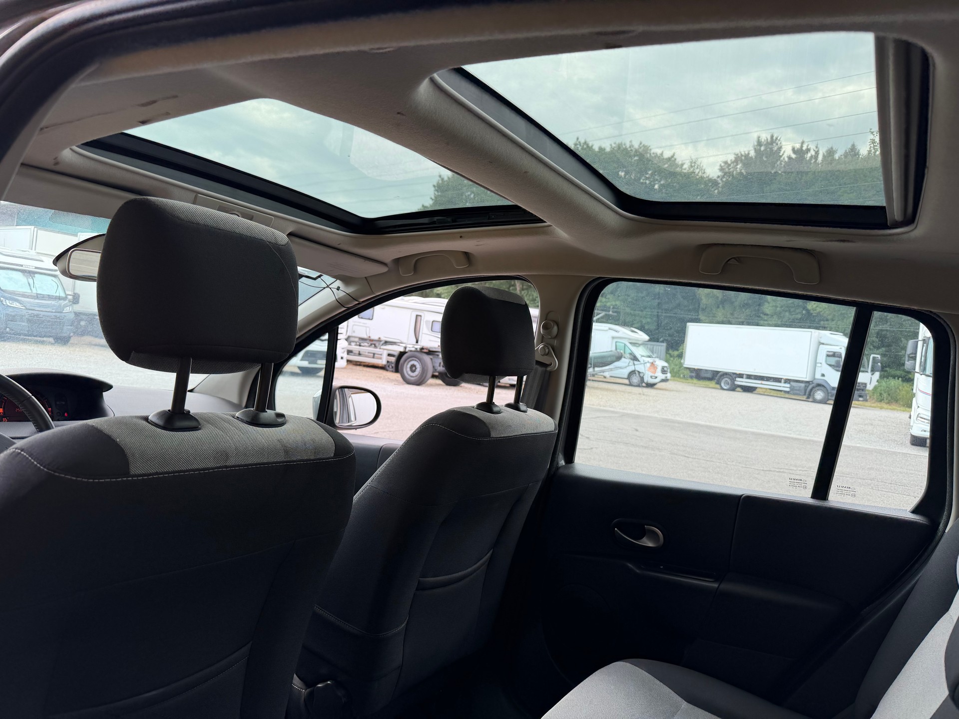 RENAULT Modus 1.5 dCi Dynamique-image-9