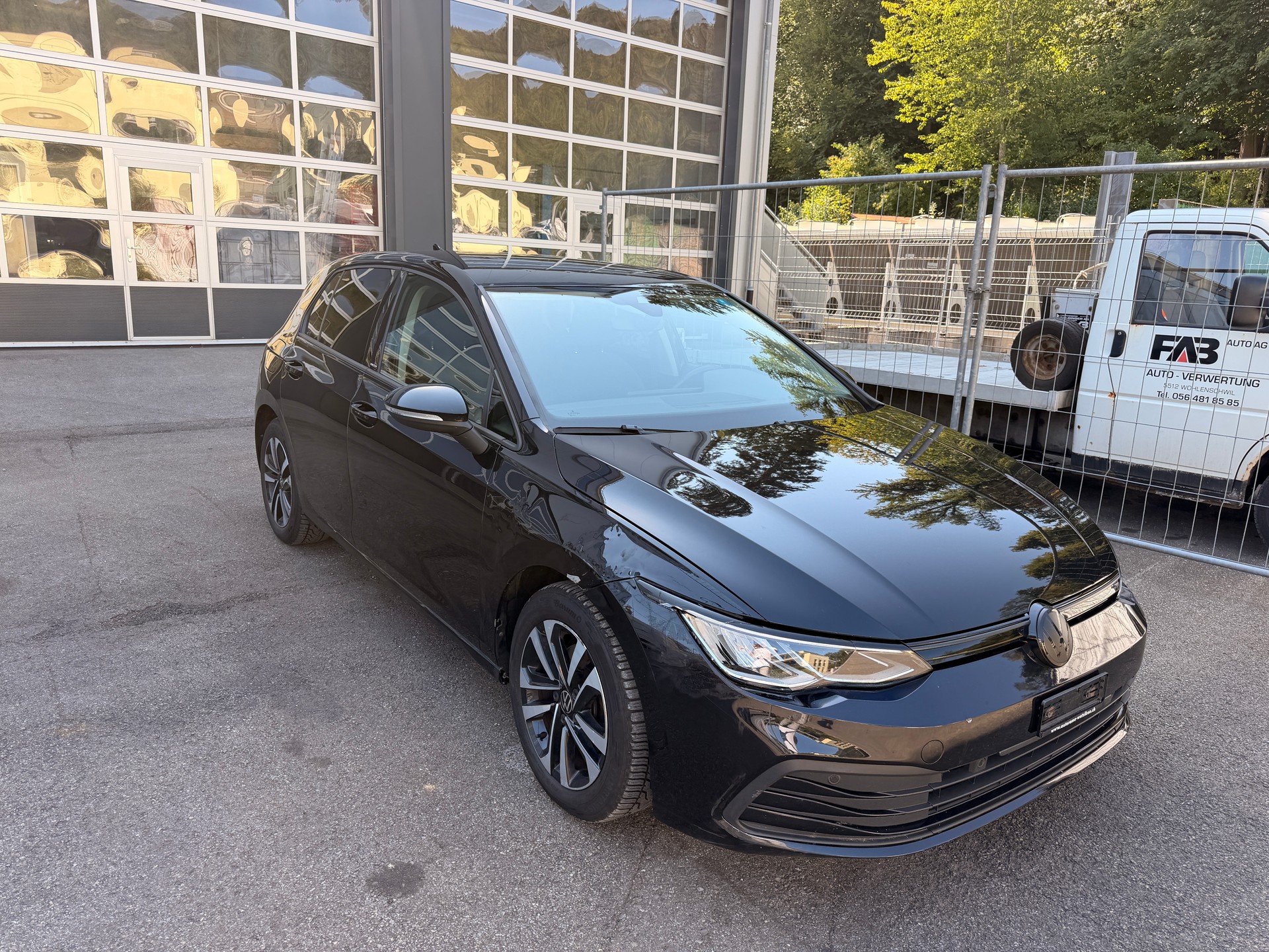 VW Golf 2.0 TDI Style UNITED DSG-image-2