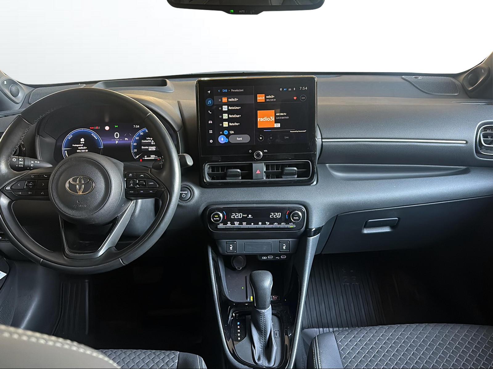 TOYOTA Yaris 1.5 VVT-i HSD Premium-image-5