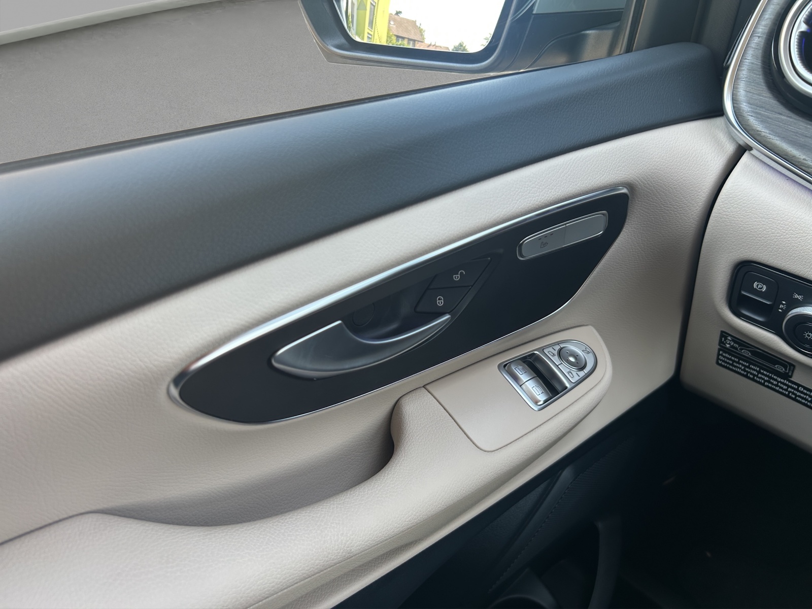 MERCEDES-BENZ Marco Polo 250 d 4M Automat-image-10