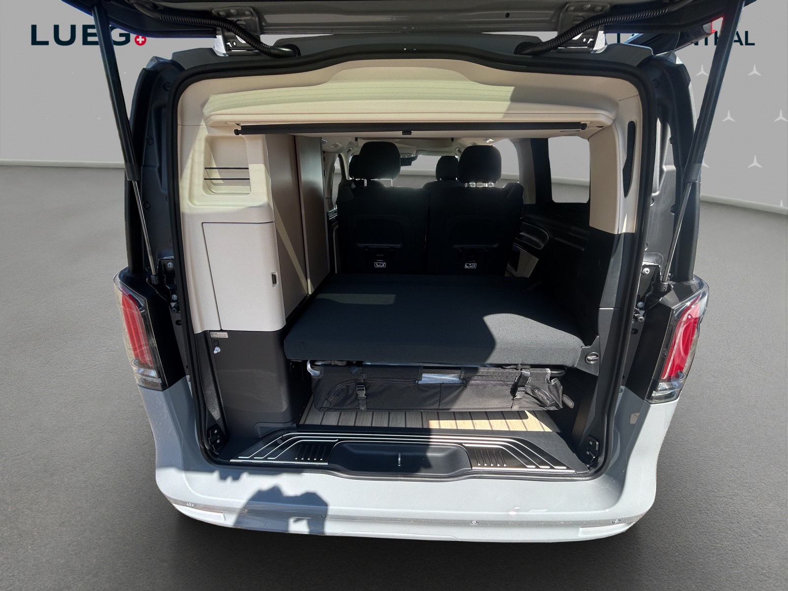 MERCEDES-BENZ Marco Polo 250 d 4M Automat-image-15