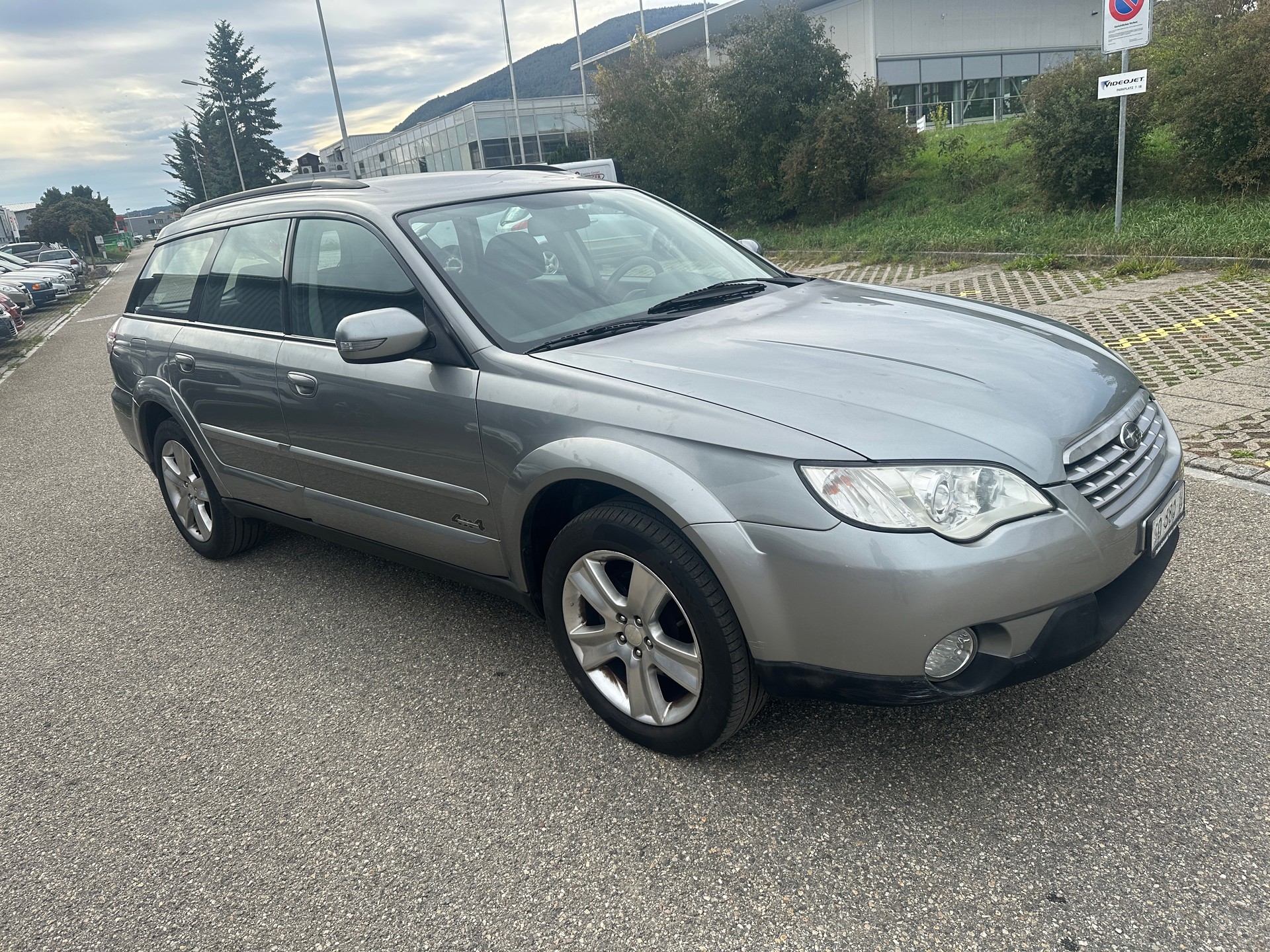 SUBARU Outback 2.5i AWD Comfort De Luxe-image-1