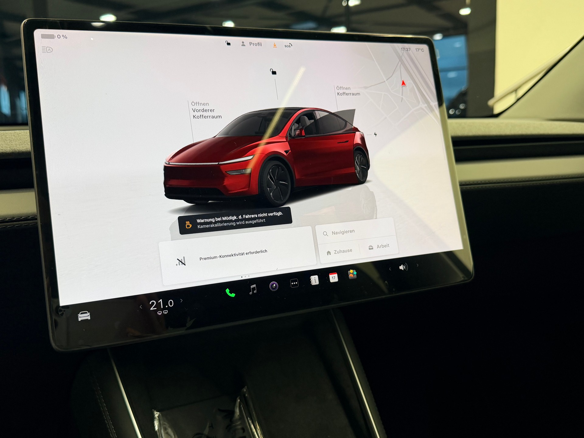 TESLA Model Y Long Range Premium AWD-image-20