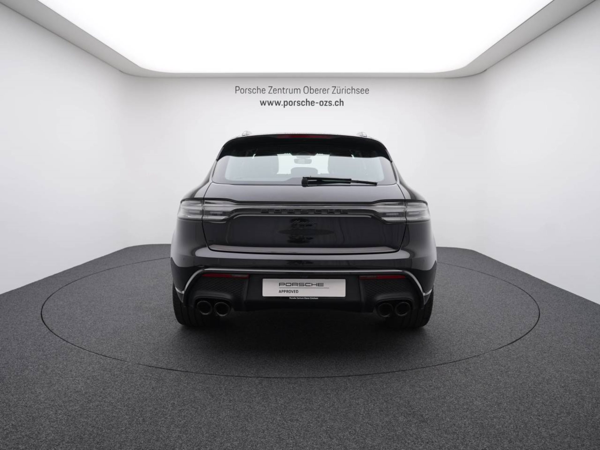 PORSCHE Macan-image-5